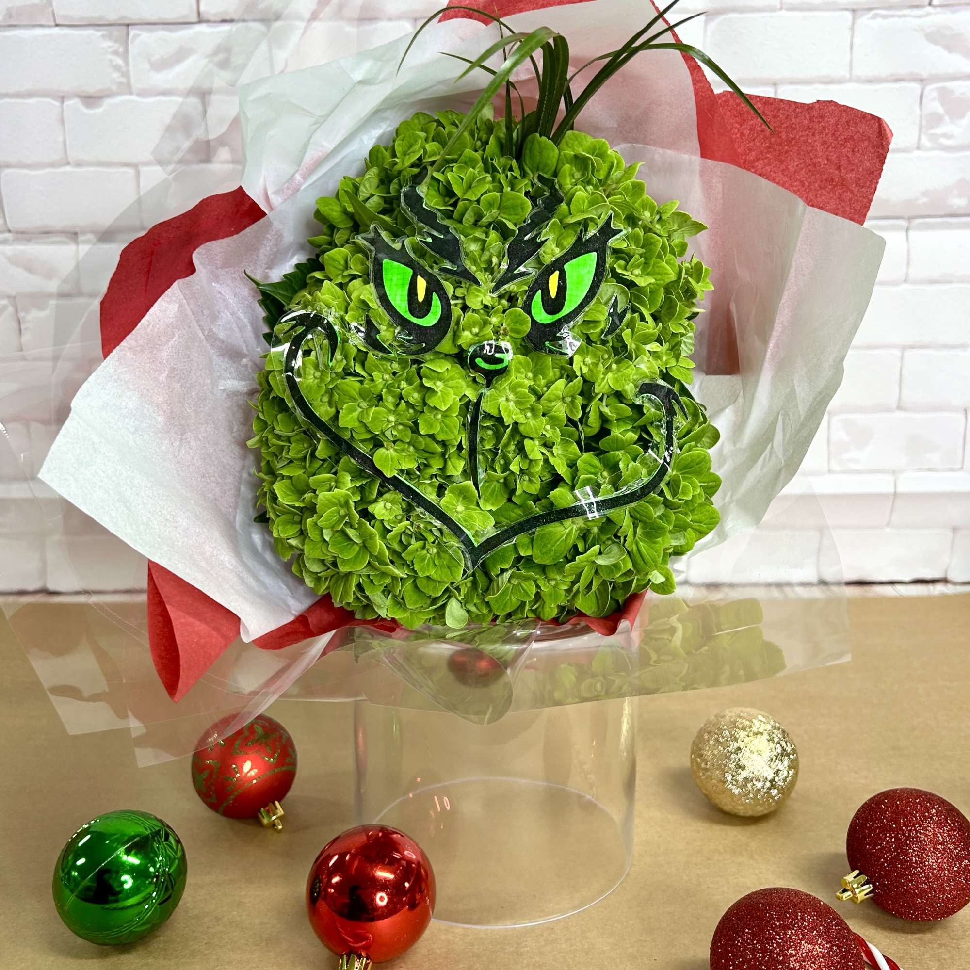 The Grinch Stole Christmas Bouquet

Don&rsquo;t worry&mdash;this Grinch is here to steal hearts
