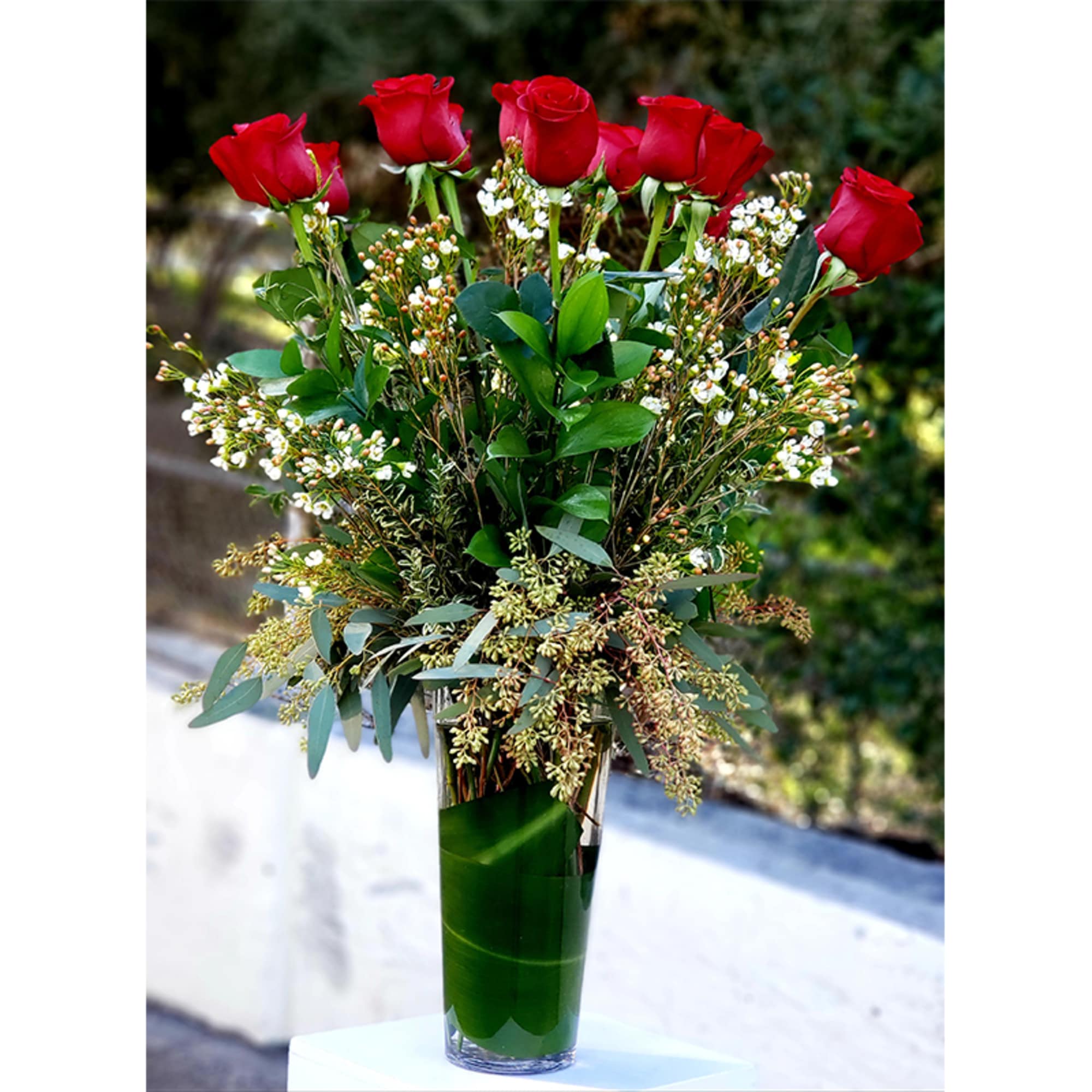 Ignite LA's Spark with Joyful Blooms: A Lush &amp; Towering Symphony (Santa