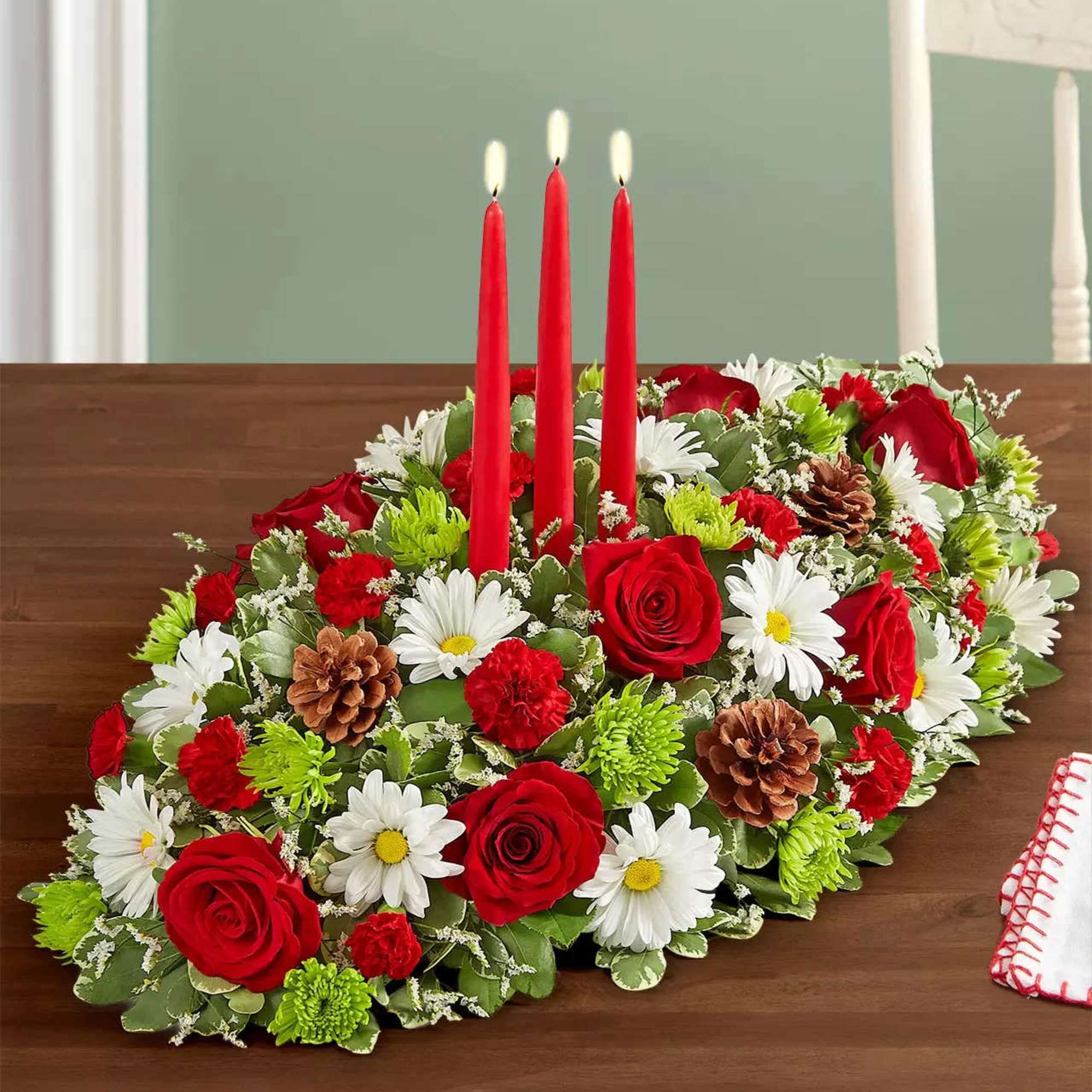 Introduce the holiday season with timeless elegance. Our exquisite Christmas centerpiece features