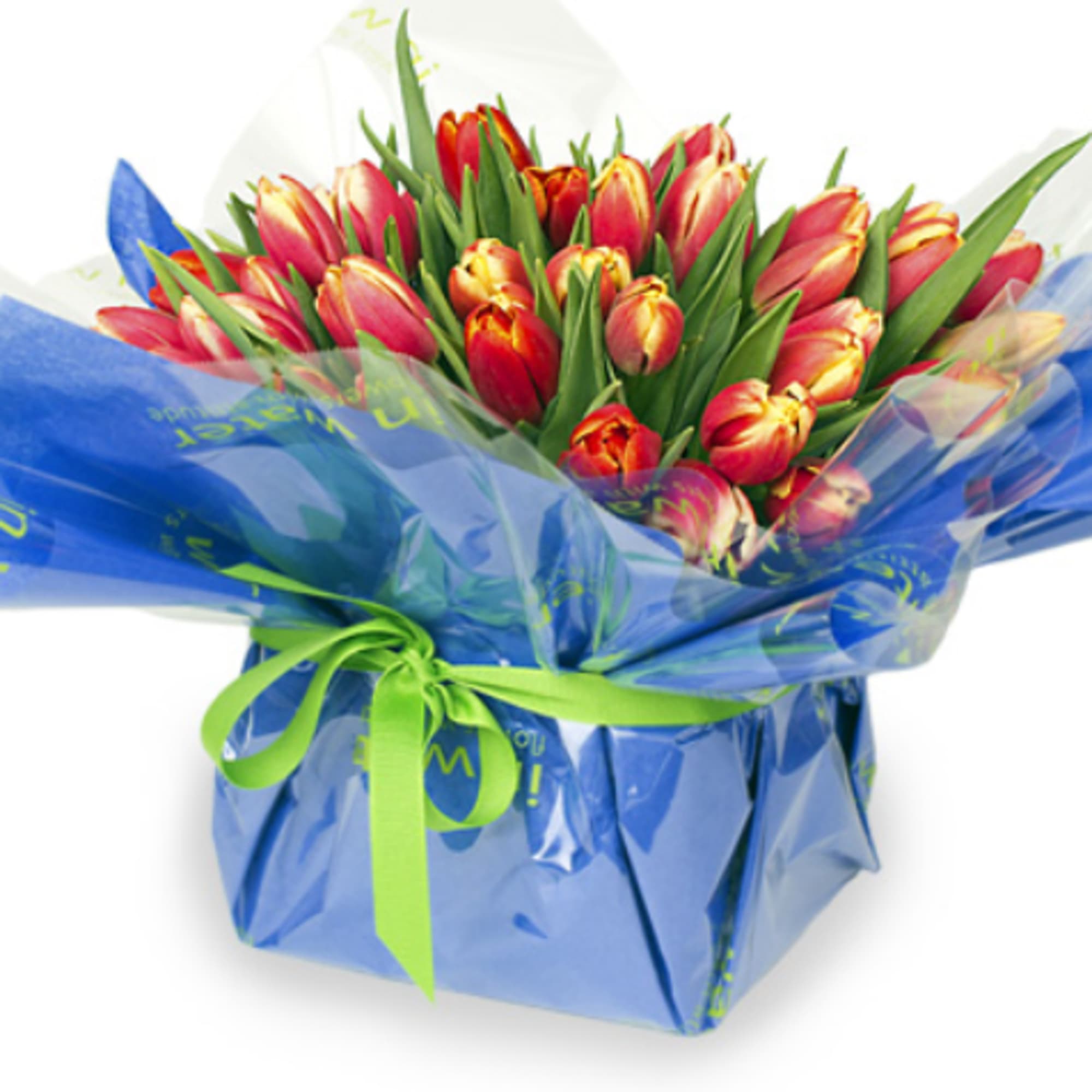 Keep it modern and simple for cosmopolitan chic. Variegated spring tulips in