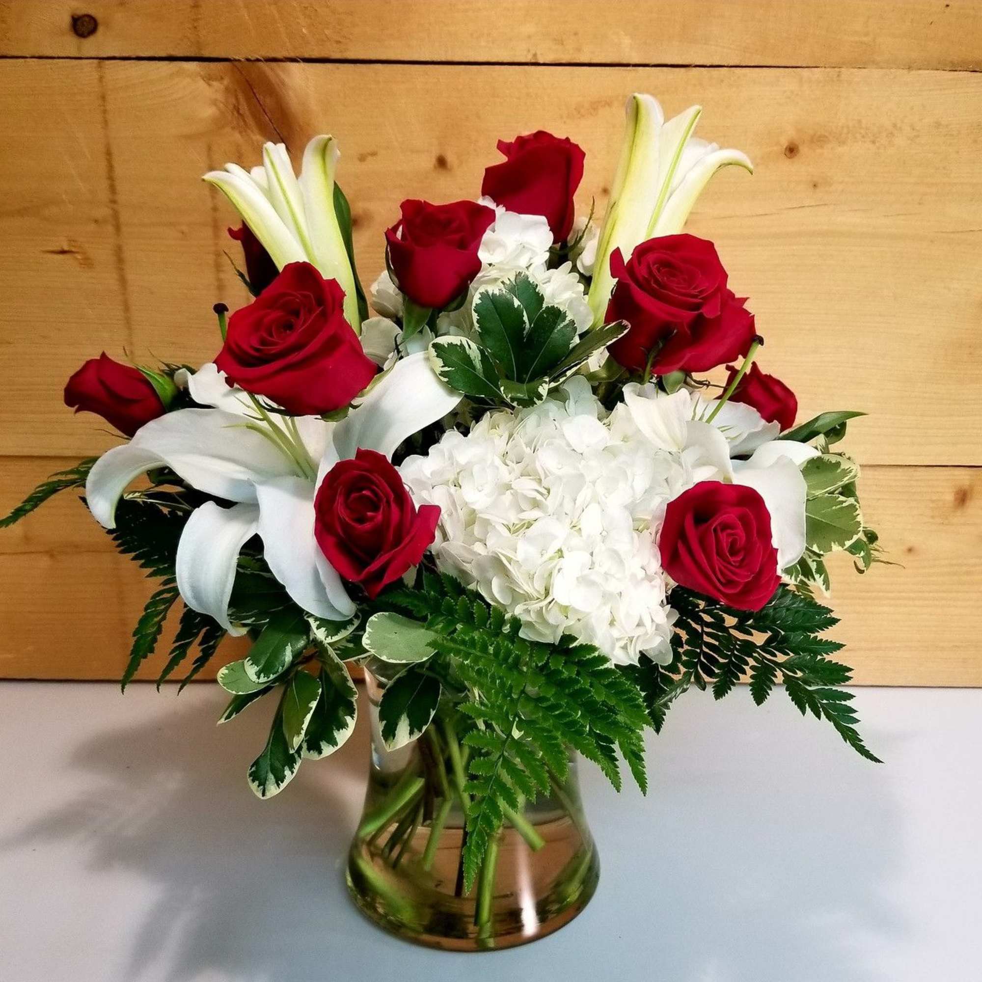 Looking to make a statement?  This beautiful gathering of premium flowers