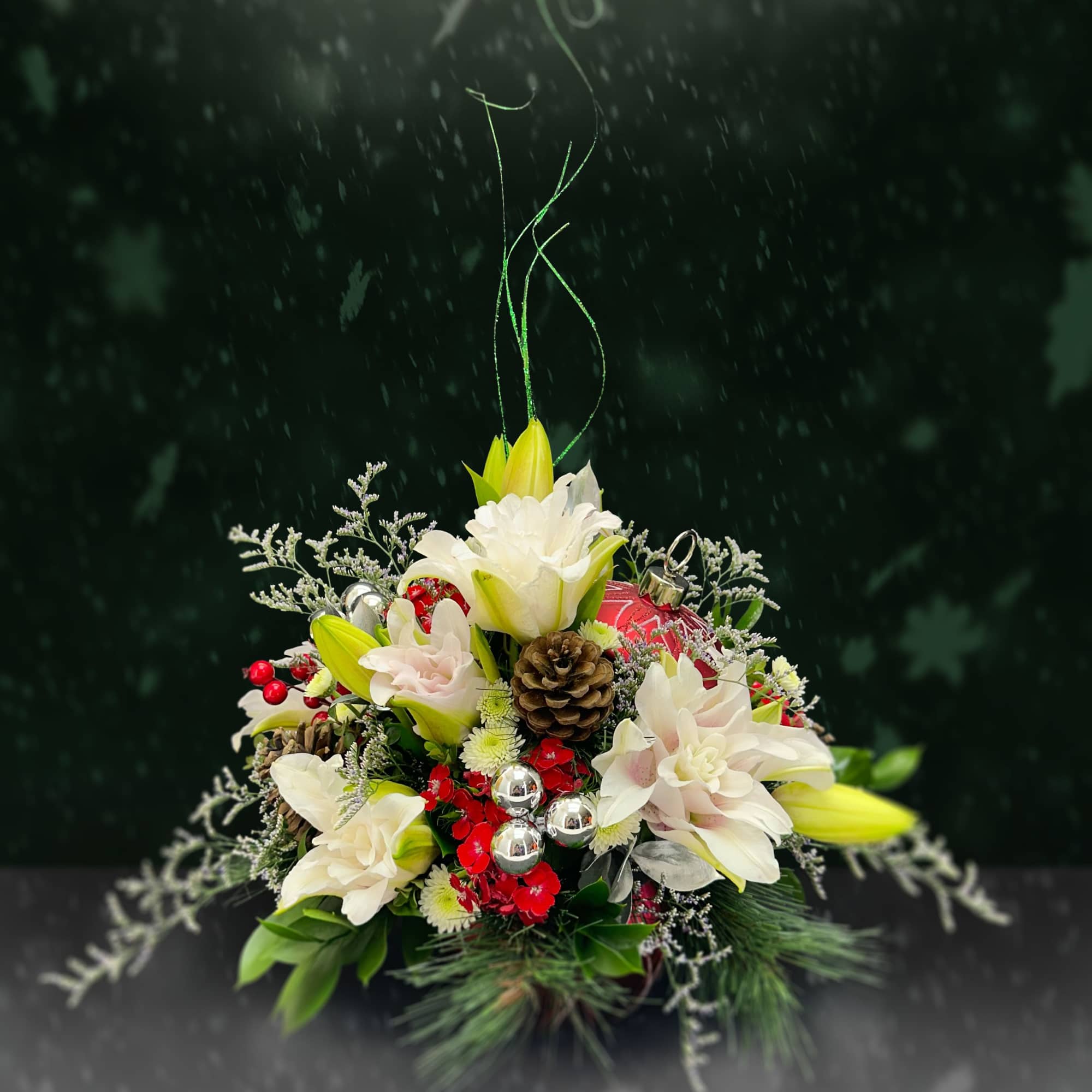 Our Dolly's exclusive holiday bouquet, all housed within an enchanting red tree