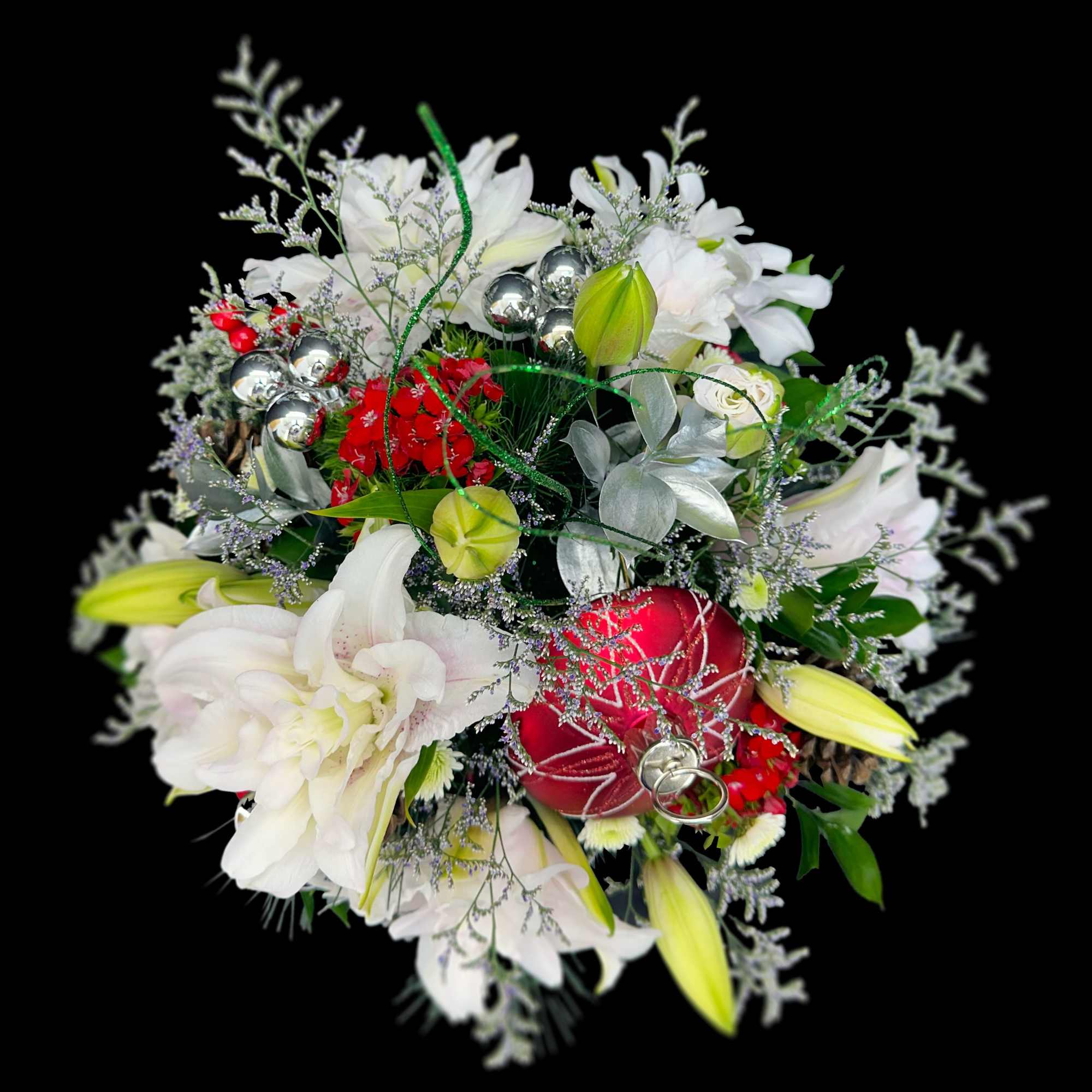 Our Dolly's exclusive holiday bouquet, all housed within an enchanting red tree