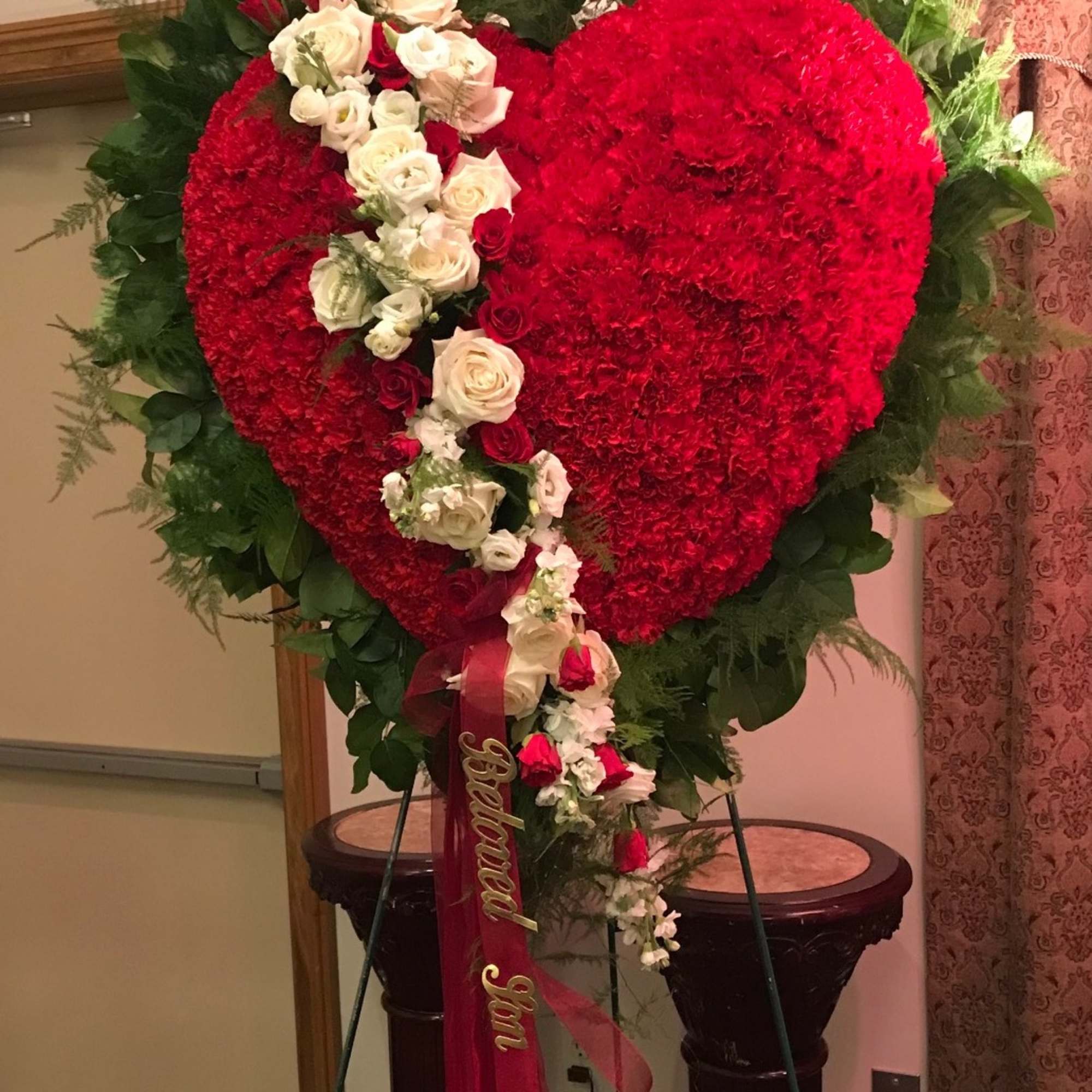 The traditional bleeding heart is a beautiful display expressing your profound affection