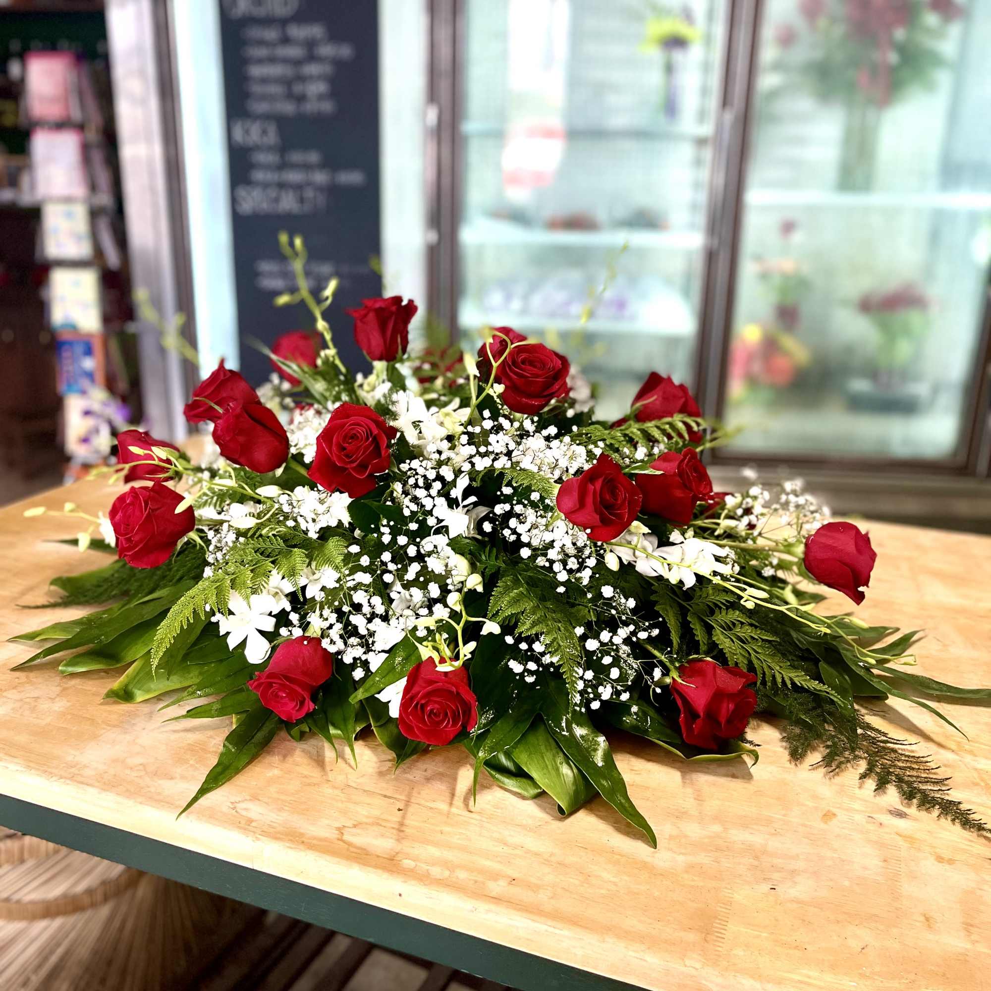 Red roses + white sonia orchids &amp; babies breath 