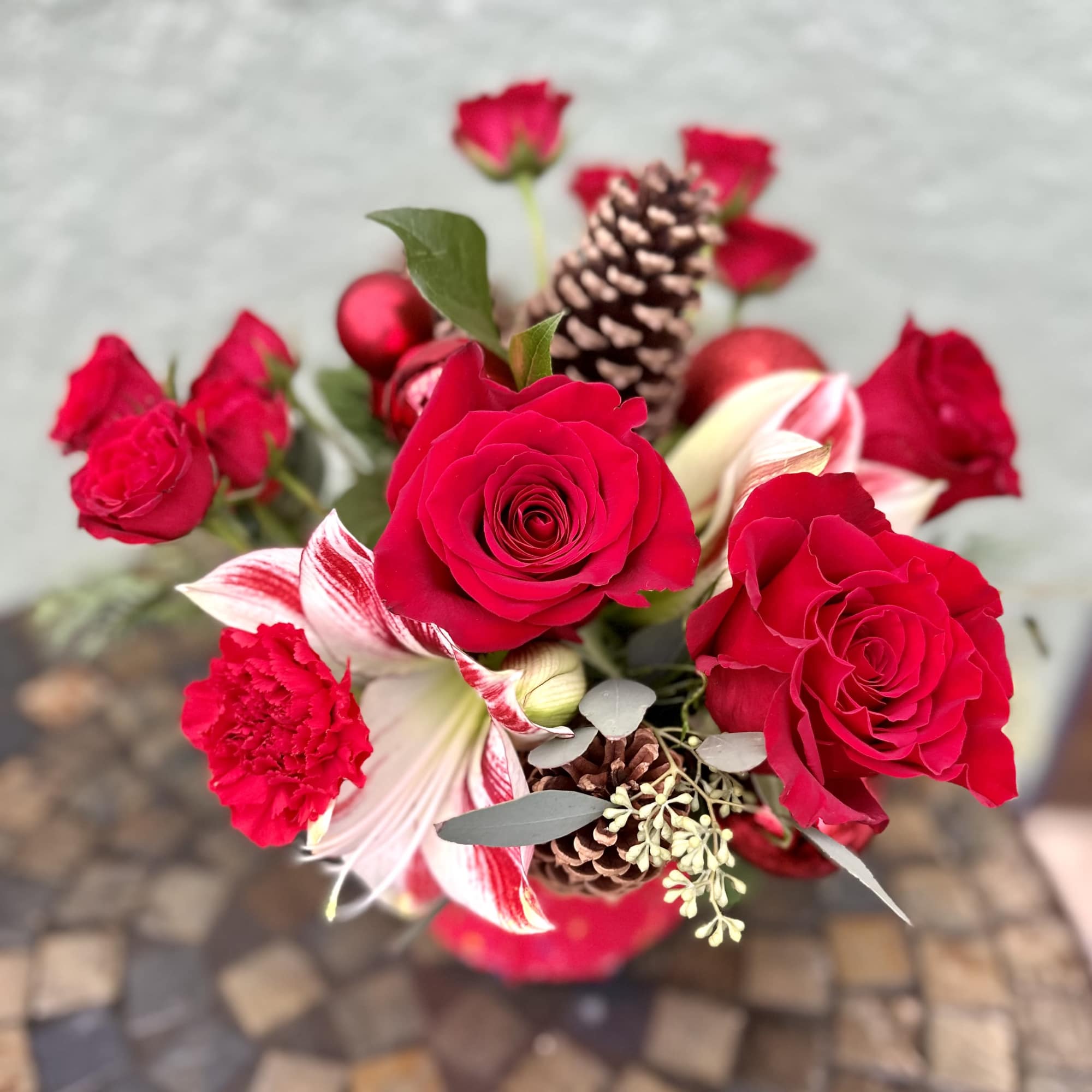 Bring the warmth and joy of the season indoors with this classic