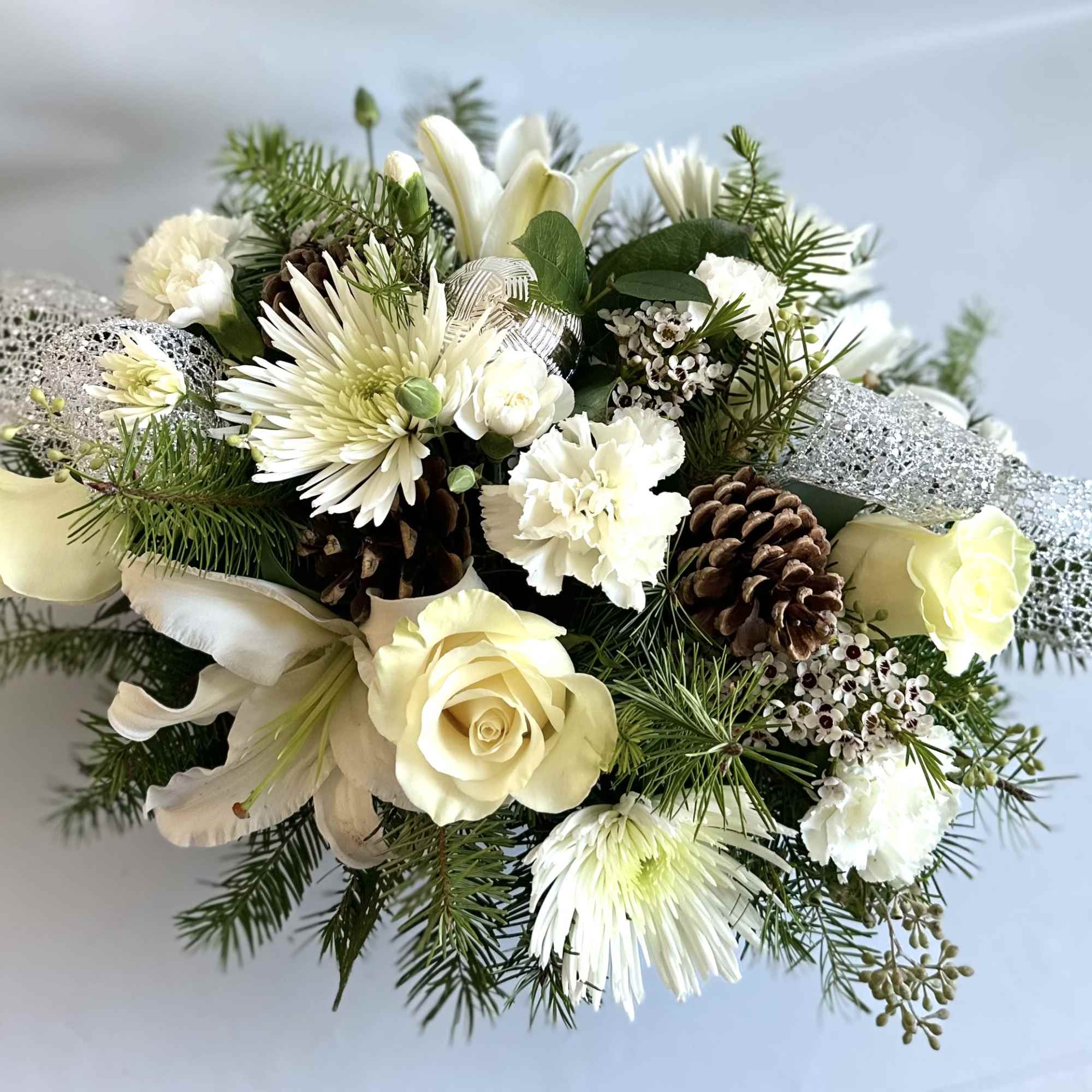 This large metal sleigh is a perfect keepsake for every Christmas to