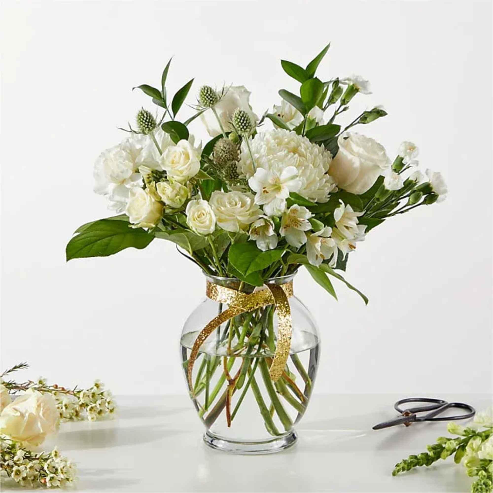 Write your resolutions beside a bouquet symbolizing the fresh start ahead. Our