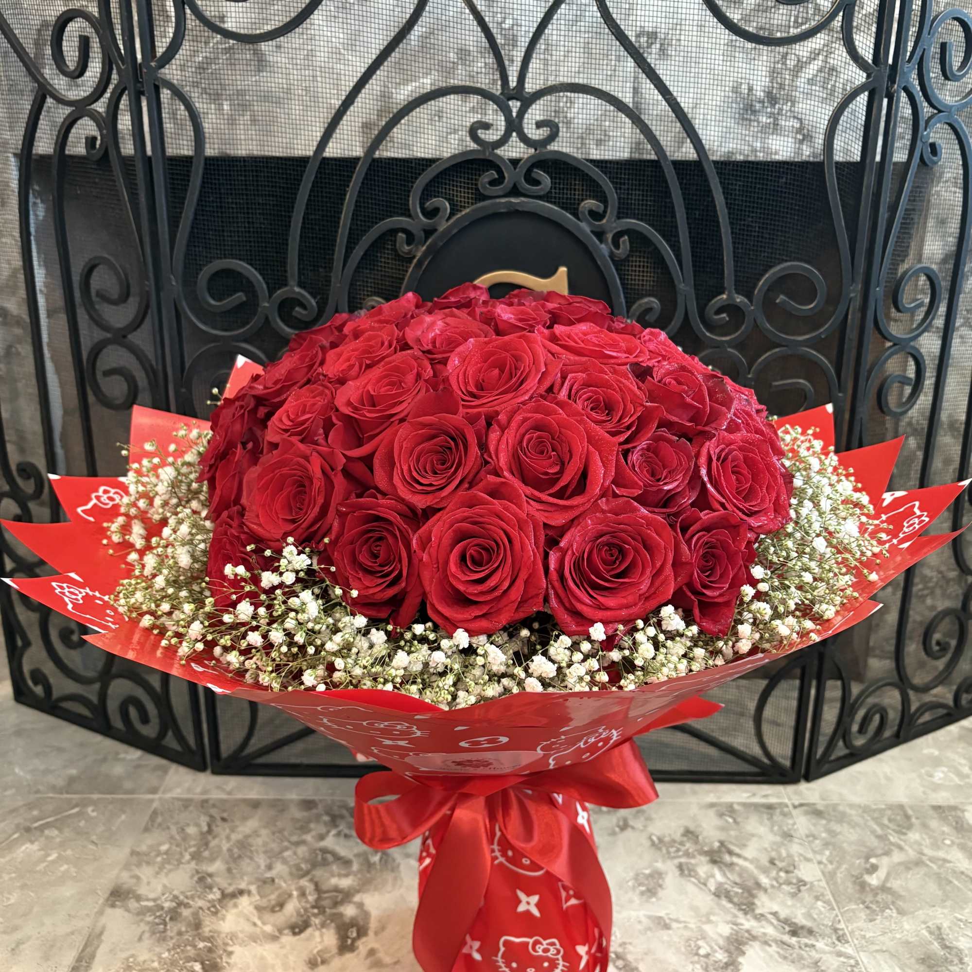 50 Stems Fresh Cut Red Roses With Baby Breath In  Special