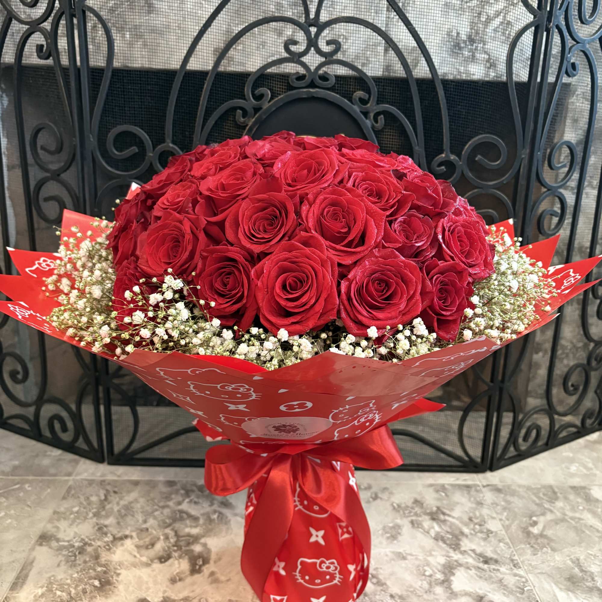50 Stems Fresh Cut Red Roses With Baby Breath In  Special