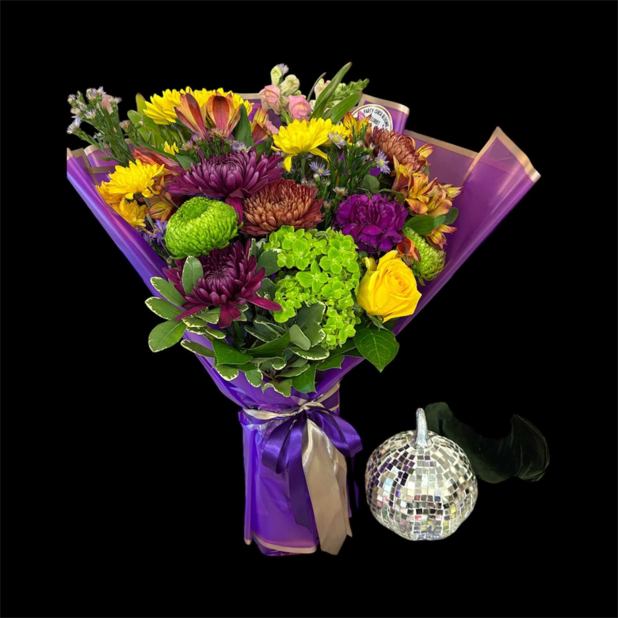 Premium Standing Designer&rsquo;s Choice Bouquet
Our Premium Standing Designer&rsquo;s Choice Bouquet is an