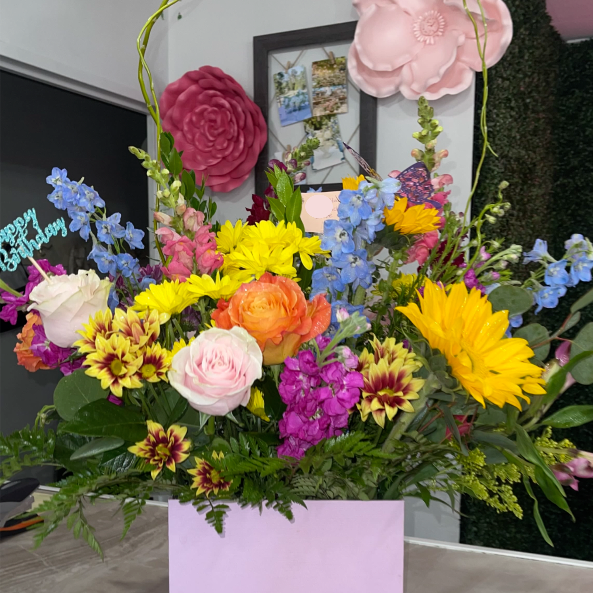 Not sure what to order? Indulge in our most luxurious floral experience.