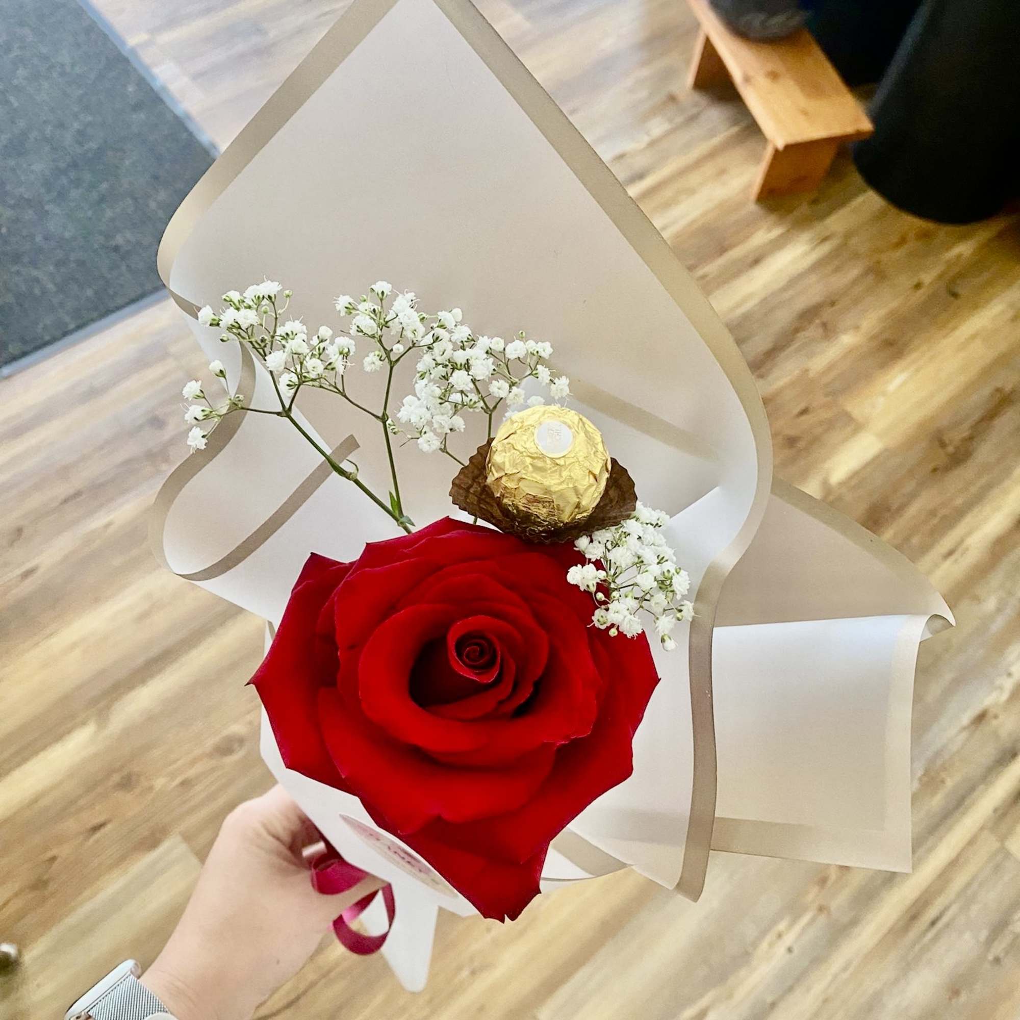 A perfect last minute gift or just to say "hello, I miss