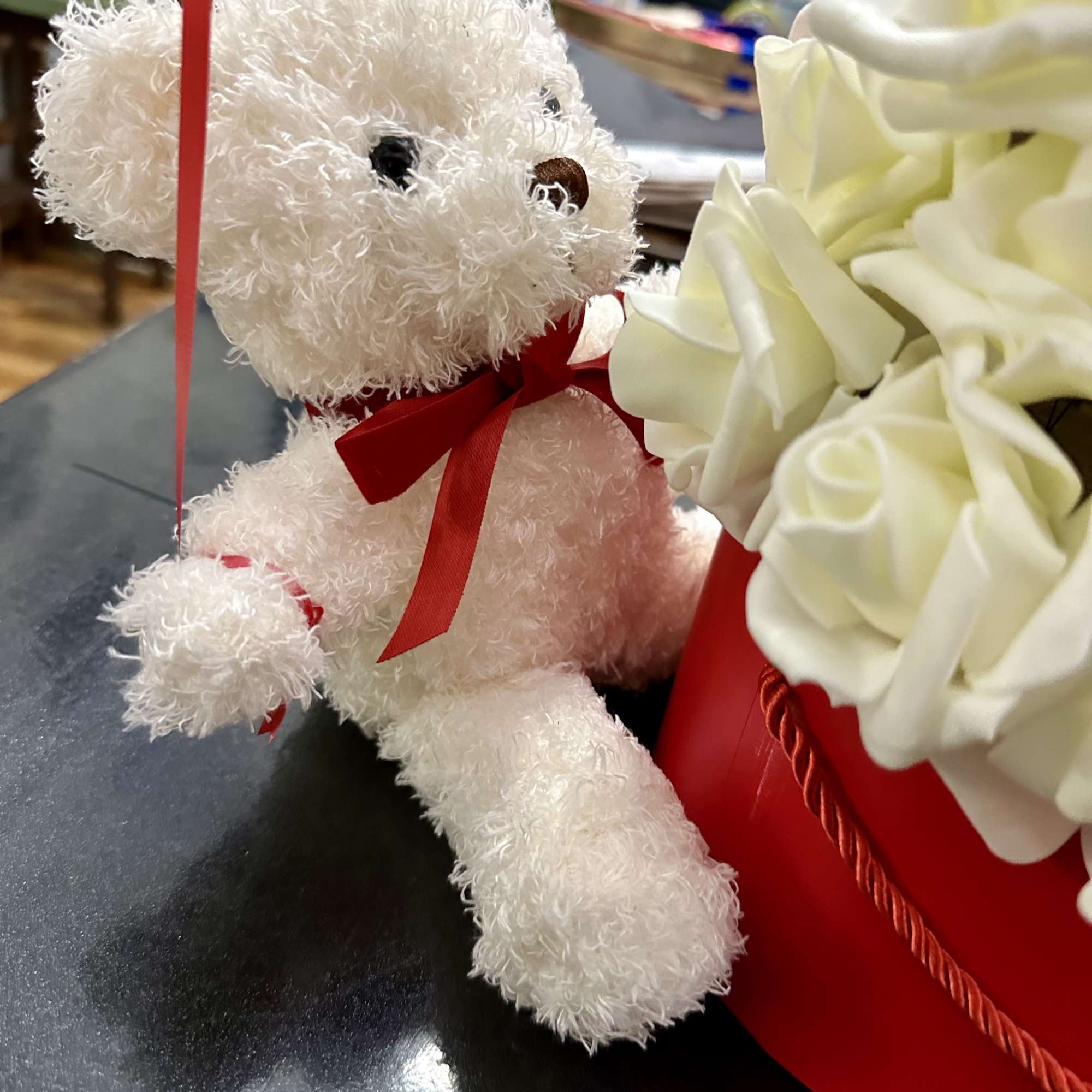 It's Valentine Season! Fall in love with this beautiful designed box of