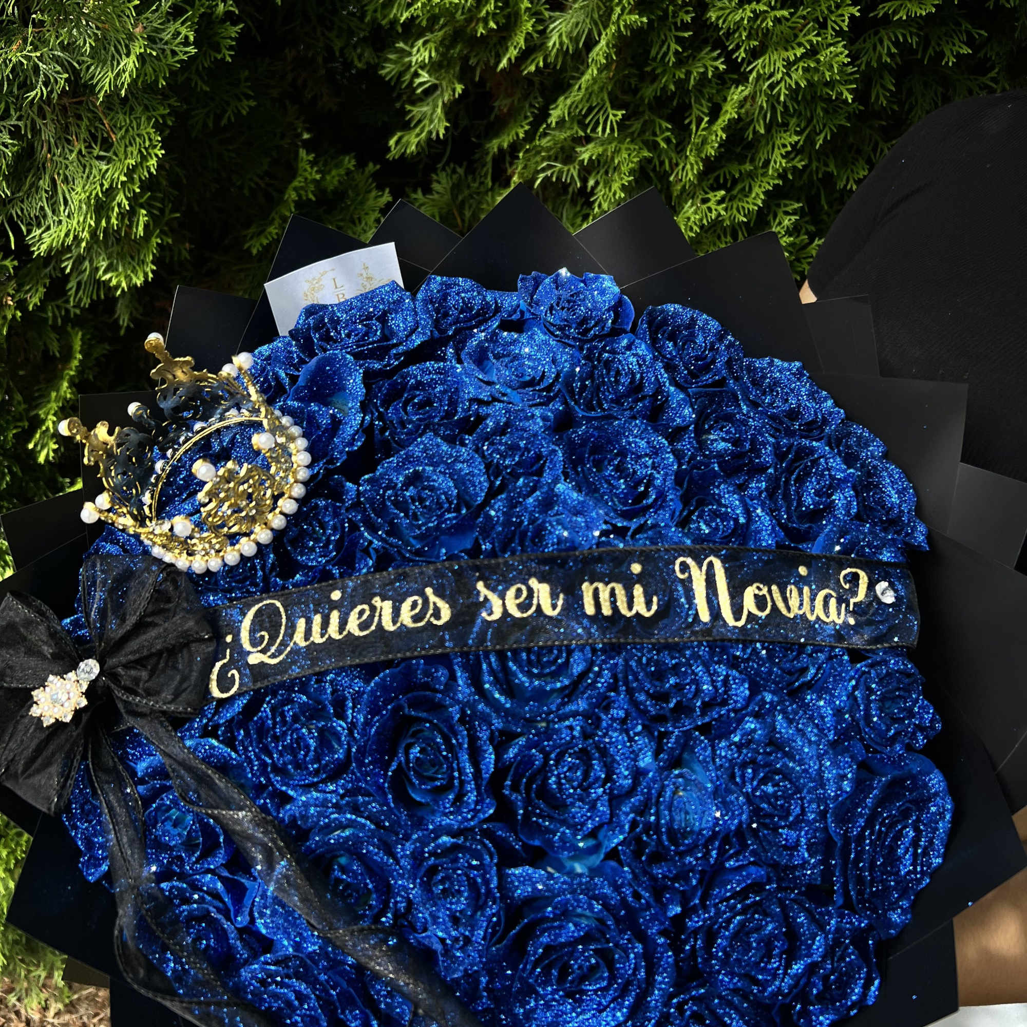 If you&rsquo;re looking for the perfect bouquet to propose and ask to