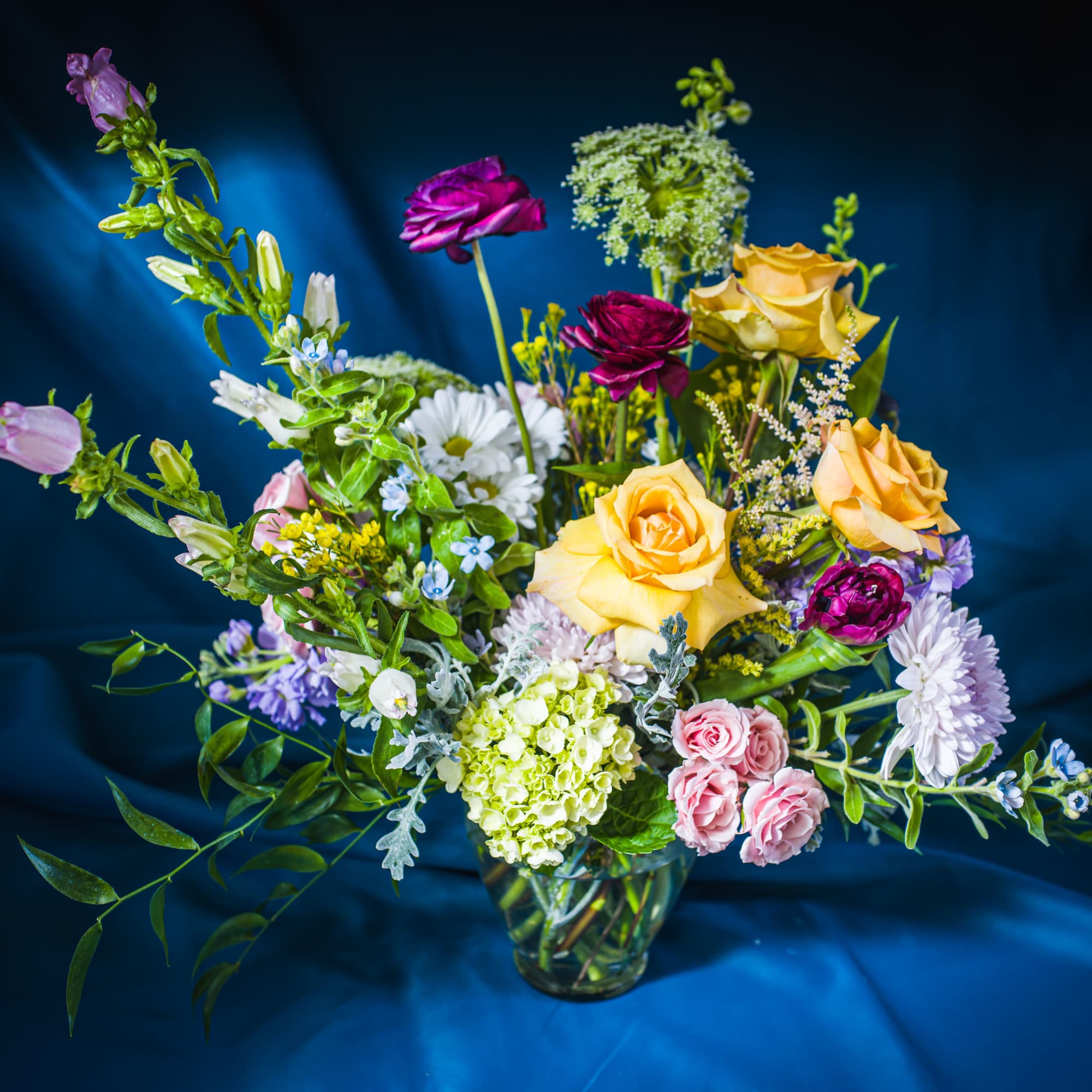 Soft hues of peachy pink, buttery yellow and lavender are the stars