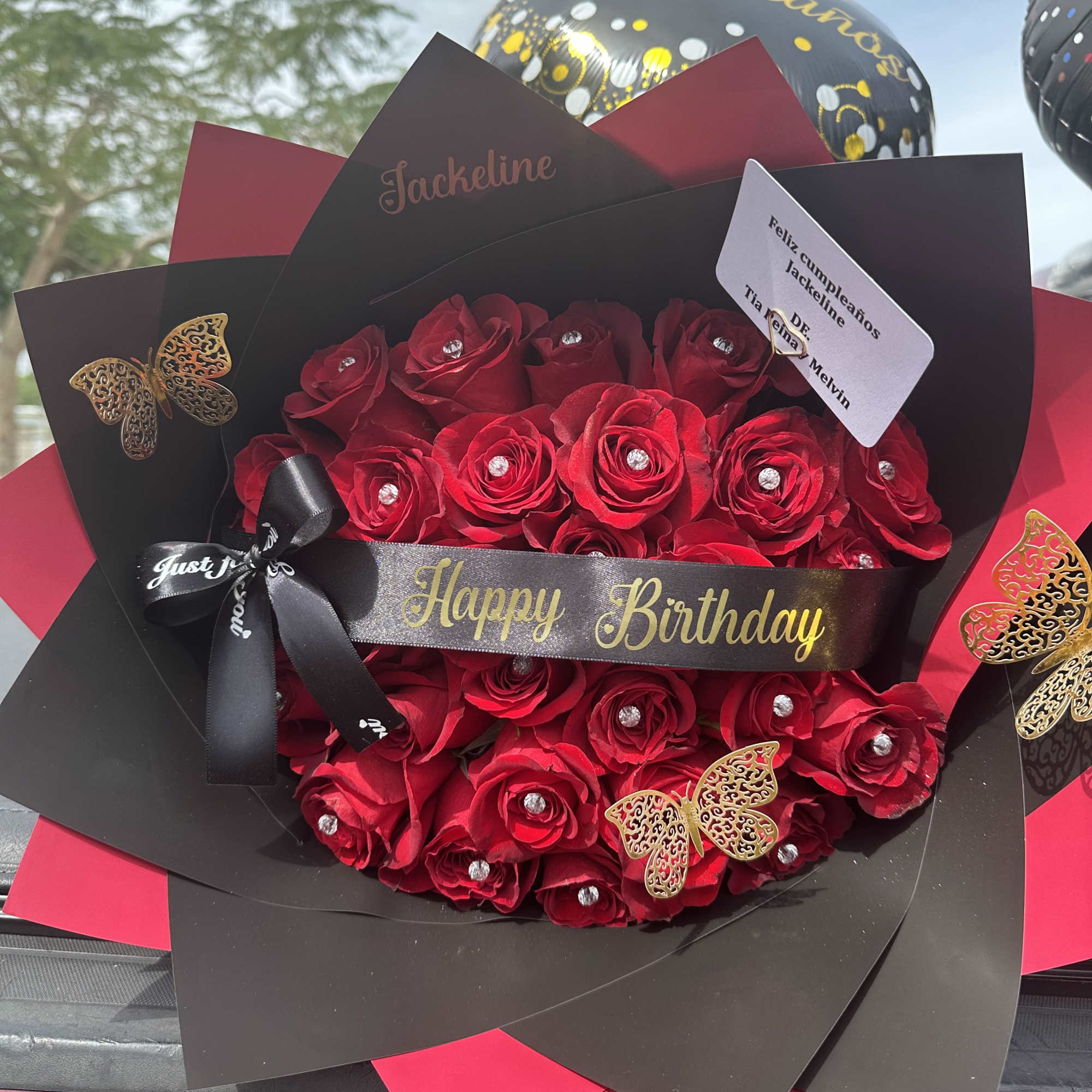 bouquet of 24 natural red roses