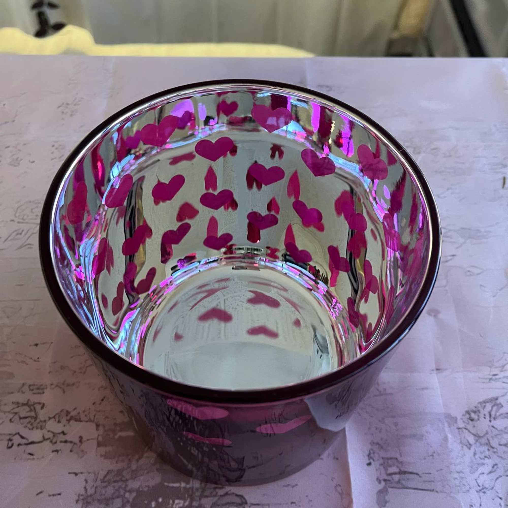 The vow of love

Sweetheart Surprise
Celebrate love with this romantic arrangement featuring classic