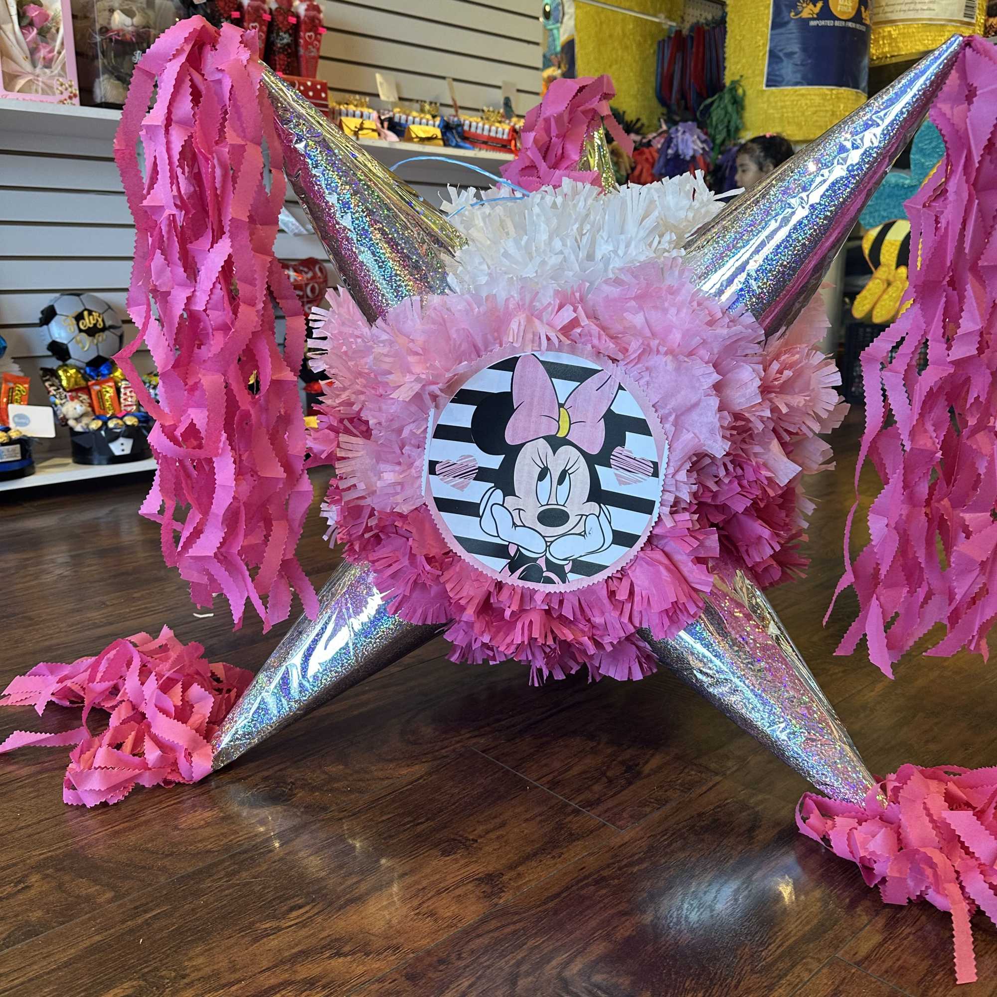 6-pointed pi&ntilde;atas with ample space for different themed sweets