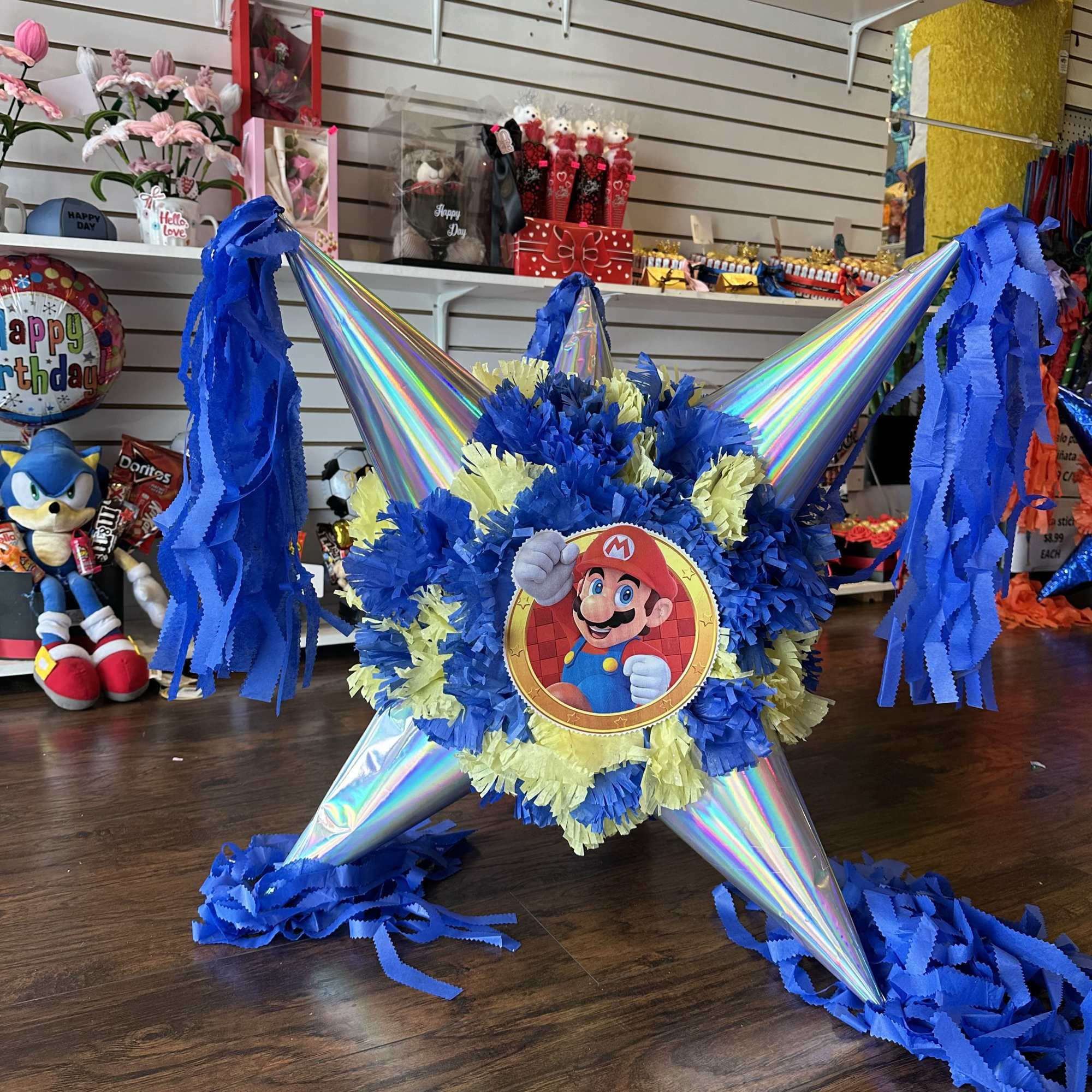 6-pointed pi&ntilde;atas with ample space for different sweets, themes, and colors