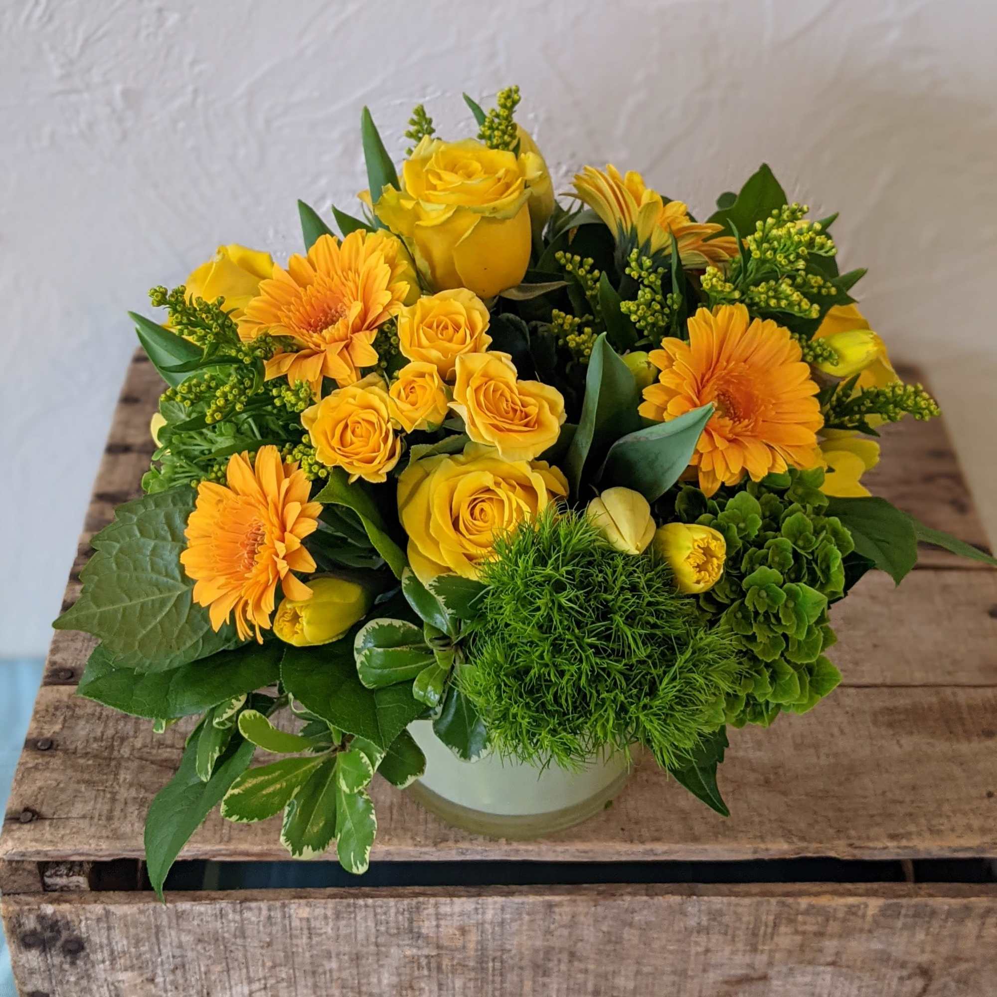 Pick the color and leave the flowers up to us with our