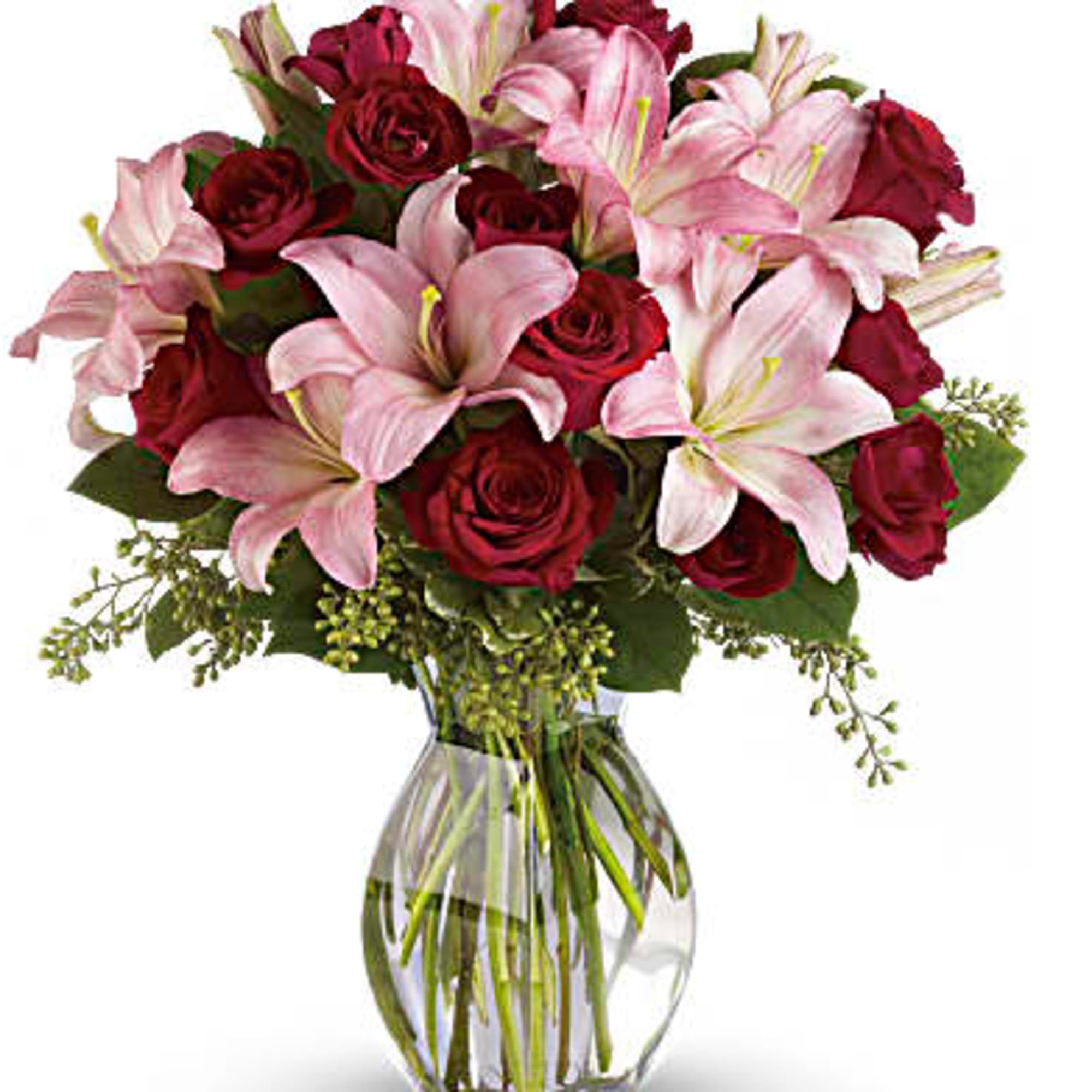 Lavish your loved one with luxuriant reds and pinks. A romantic anniversary