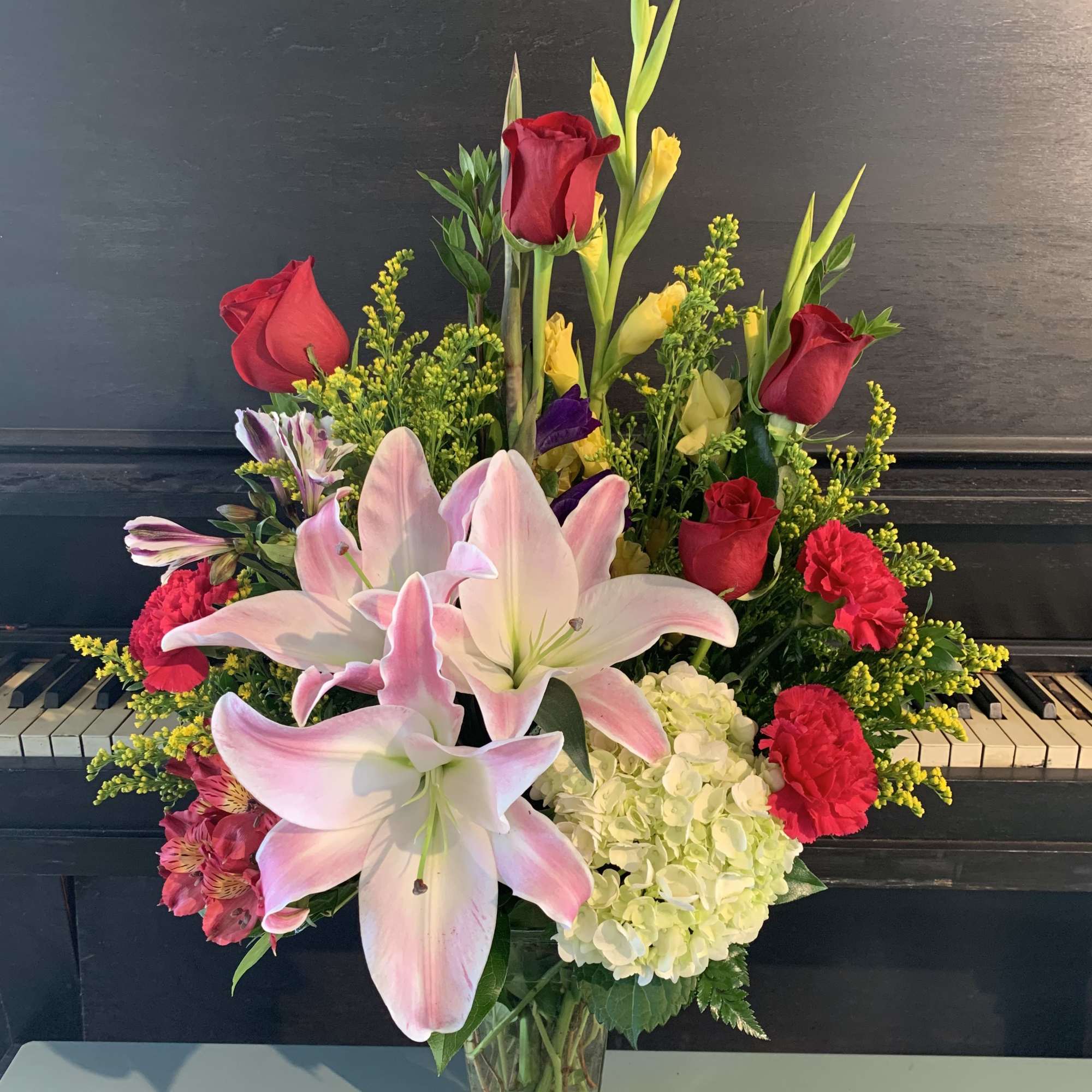  A colorful mixture of flowers to brighten up someone&rsquo;s day, for