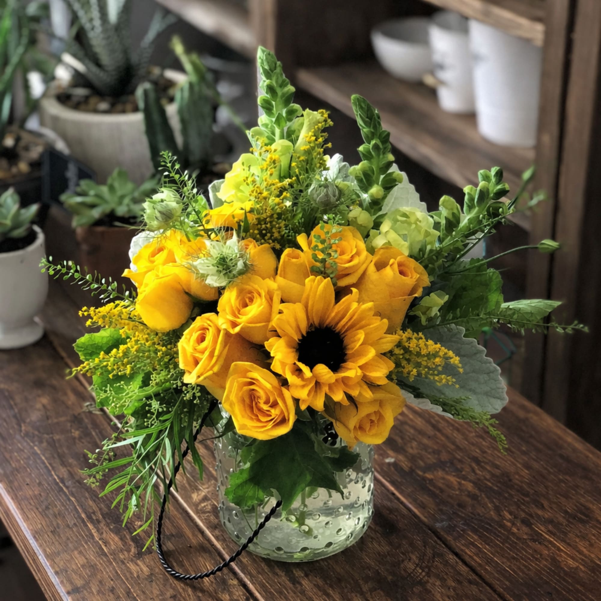 Brighten Someone&rsquo;s Day with the Sweet Smile Bouquet &ndash; Send a burst