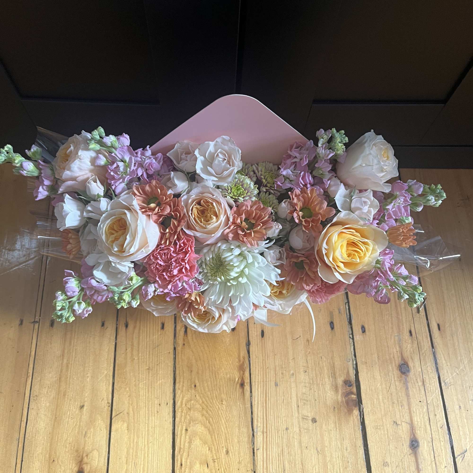 Send a gift of love or care through this chic envelope full