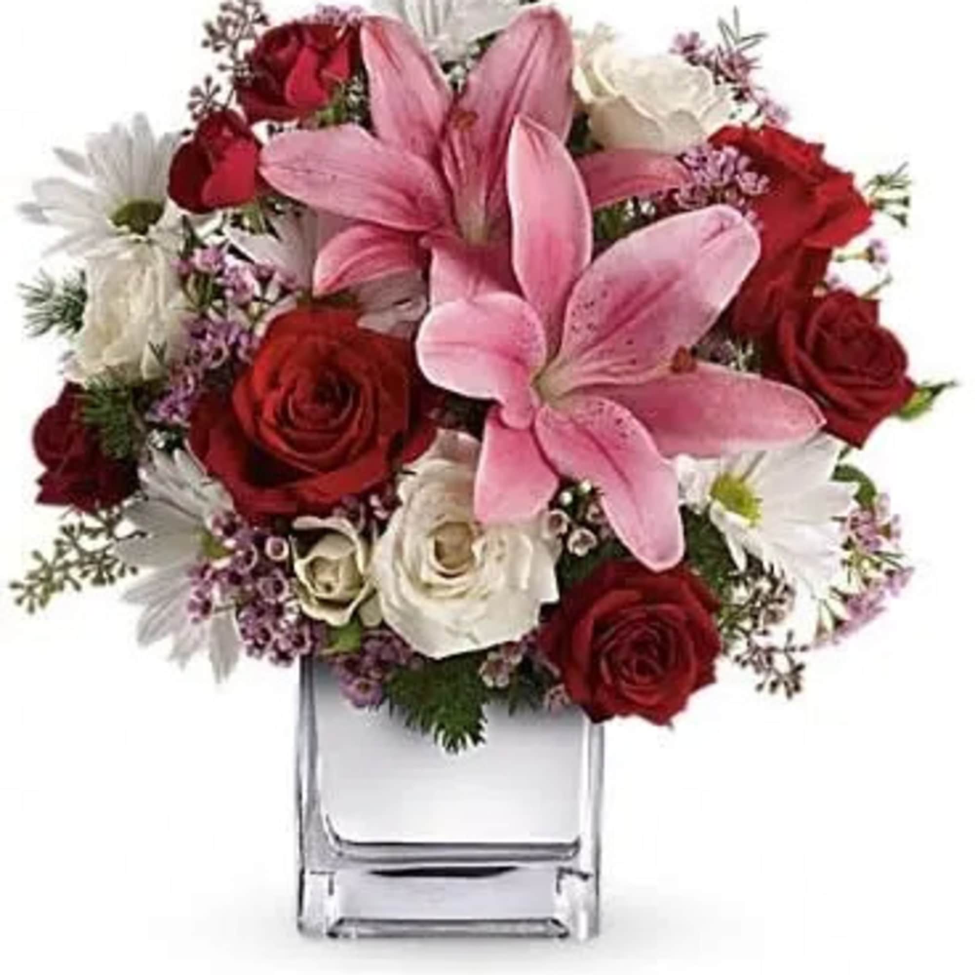 The beauty of red roses, the fragrance of pink lilies beautifully presented