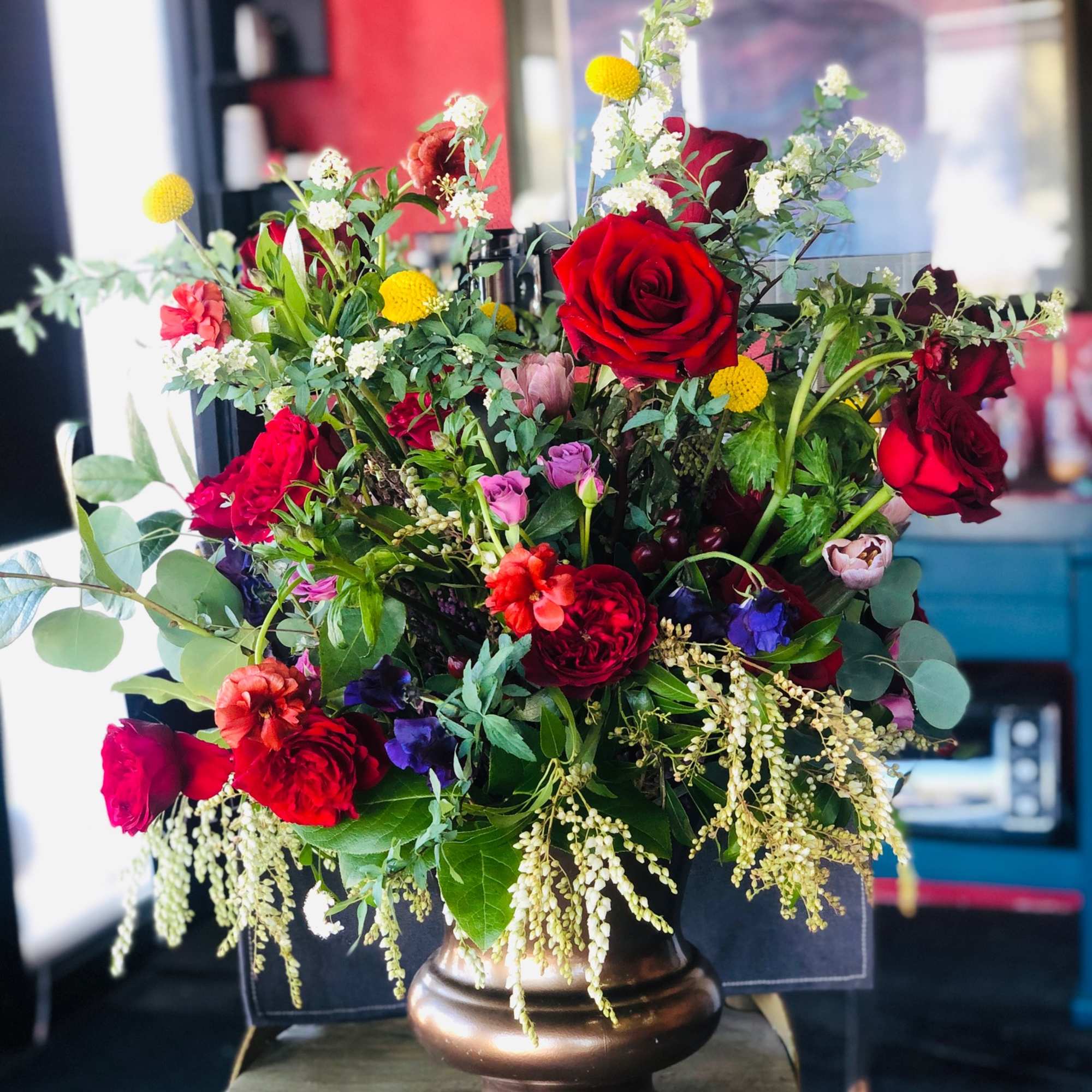 Wow your person! A plethora of roses, garden roses, seasonal flowers mimicking