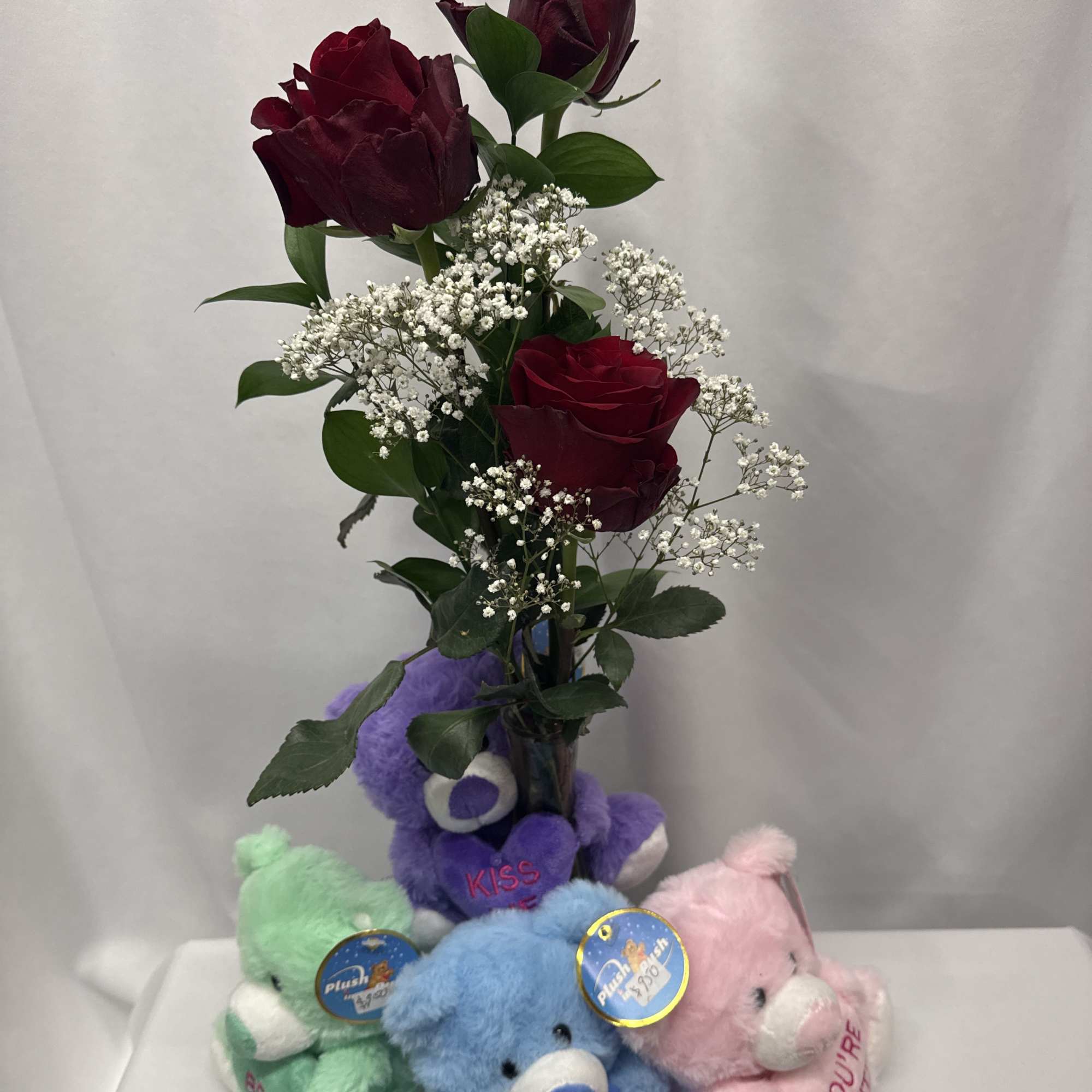 Cute conversation bear hugging a vase of roses the perfect gift