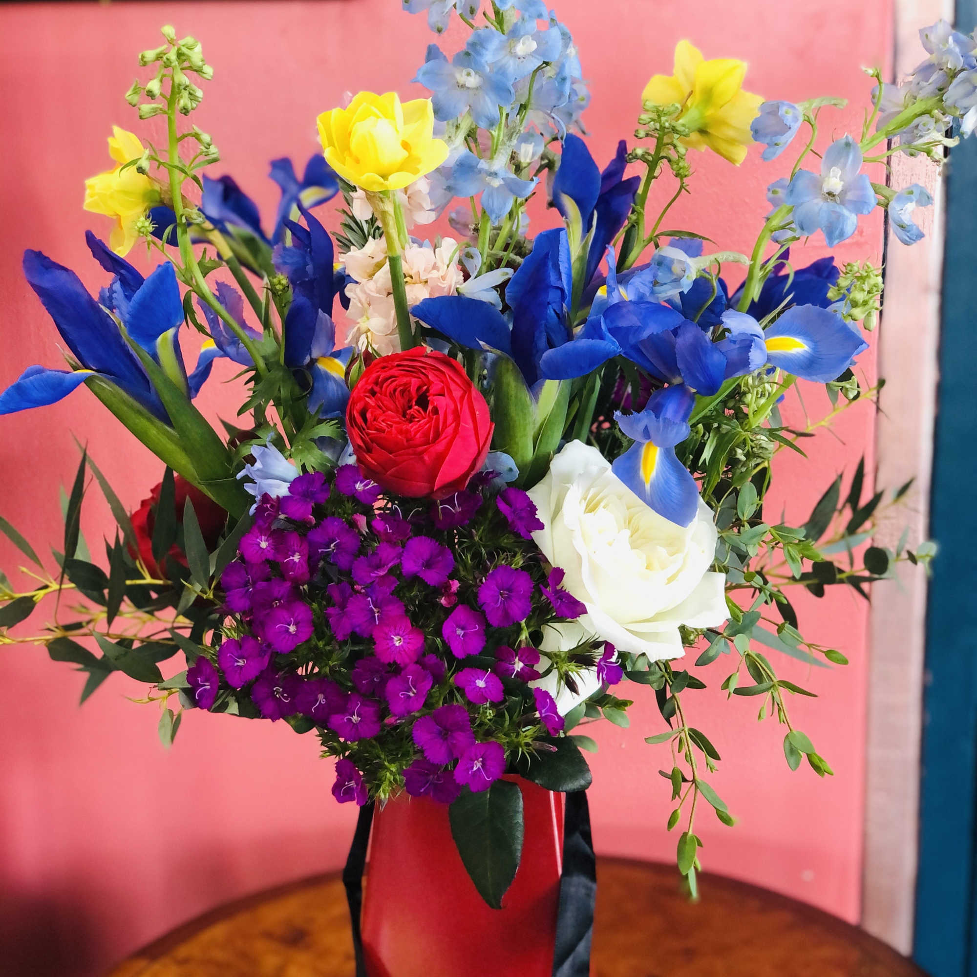 Flowers capturing the colors of the University of Arizona or Sororities/Fraternities