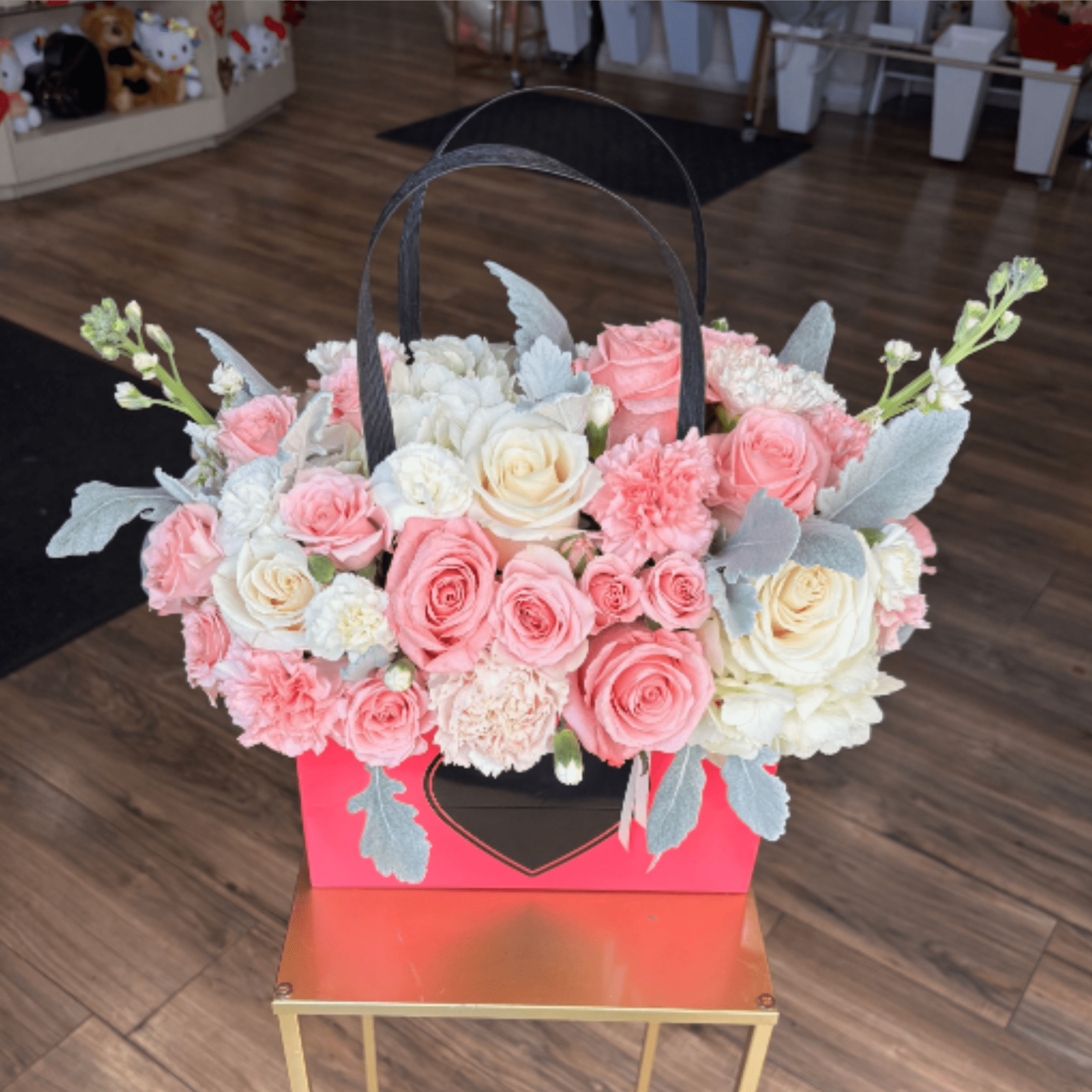 Our best-selling Tote bouquet is gathered with a mix of a cute