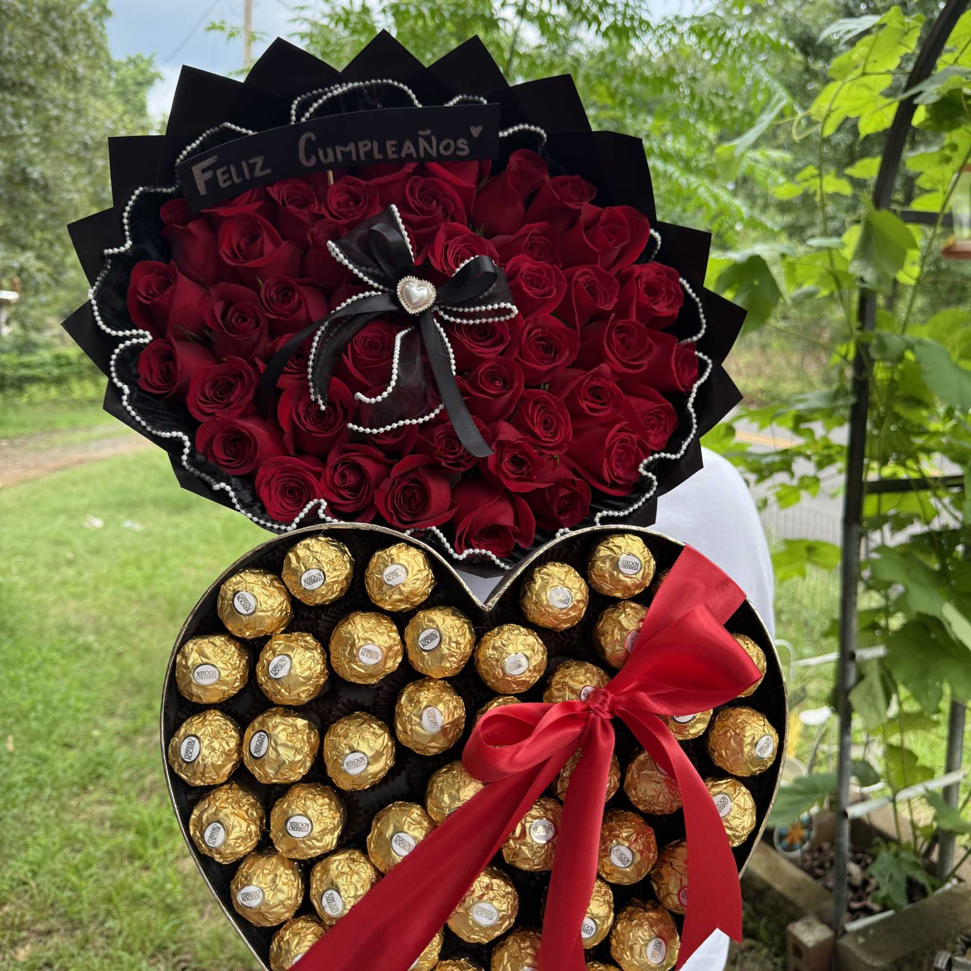 Roses and Ferrero Rocher️