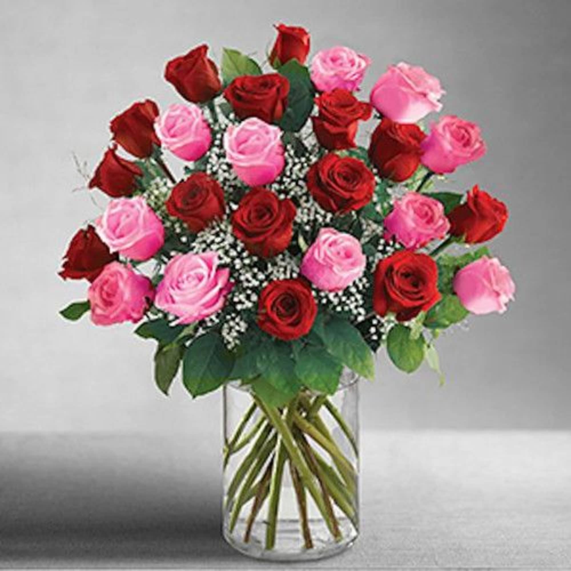 Product ID: 91457

She'll be blushing for sure when our beautiful bouquet of