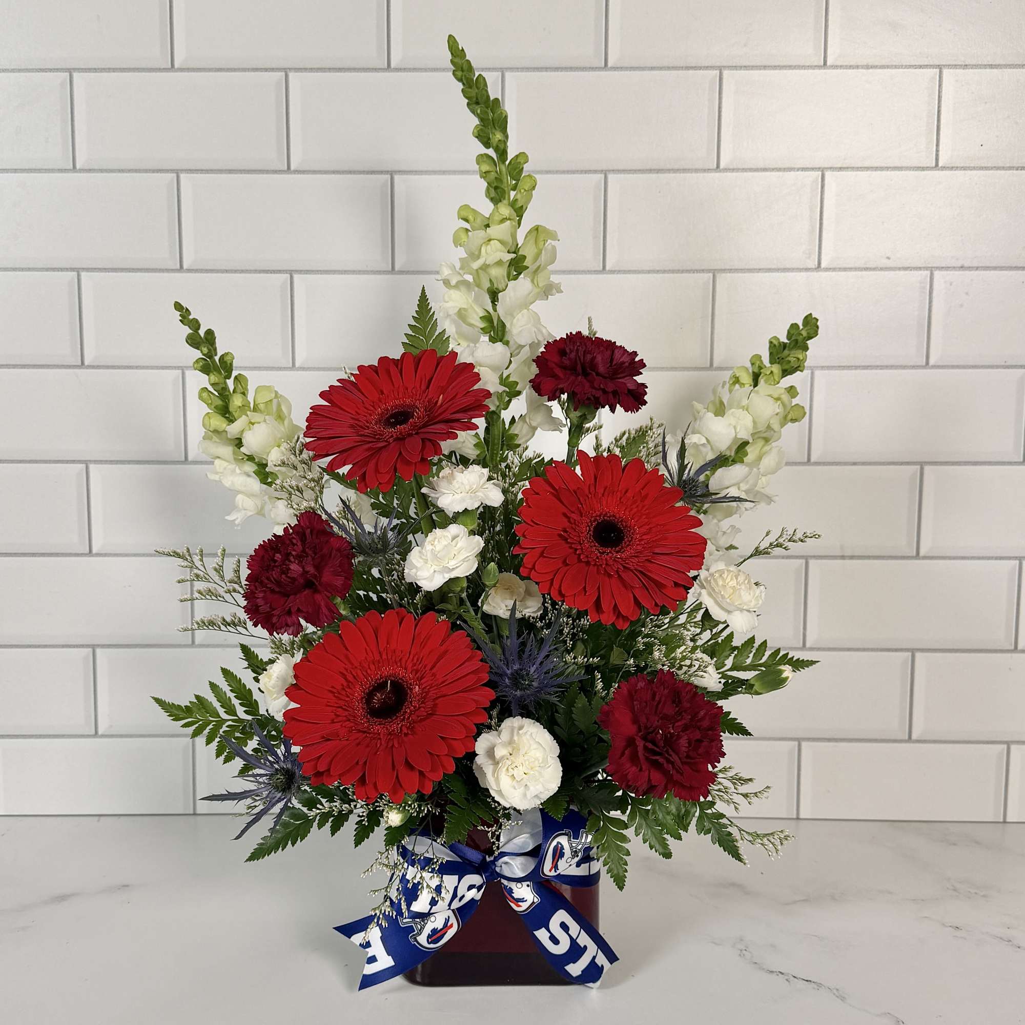 Give your favorite football fan the flowers of their dreams with the