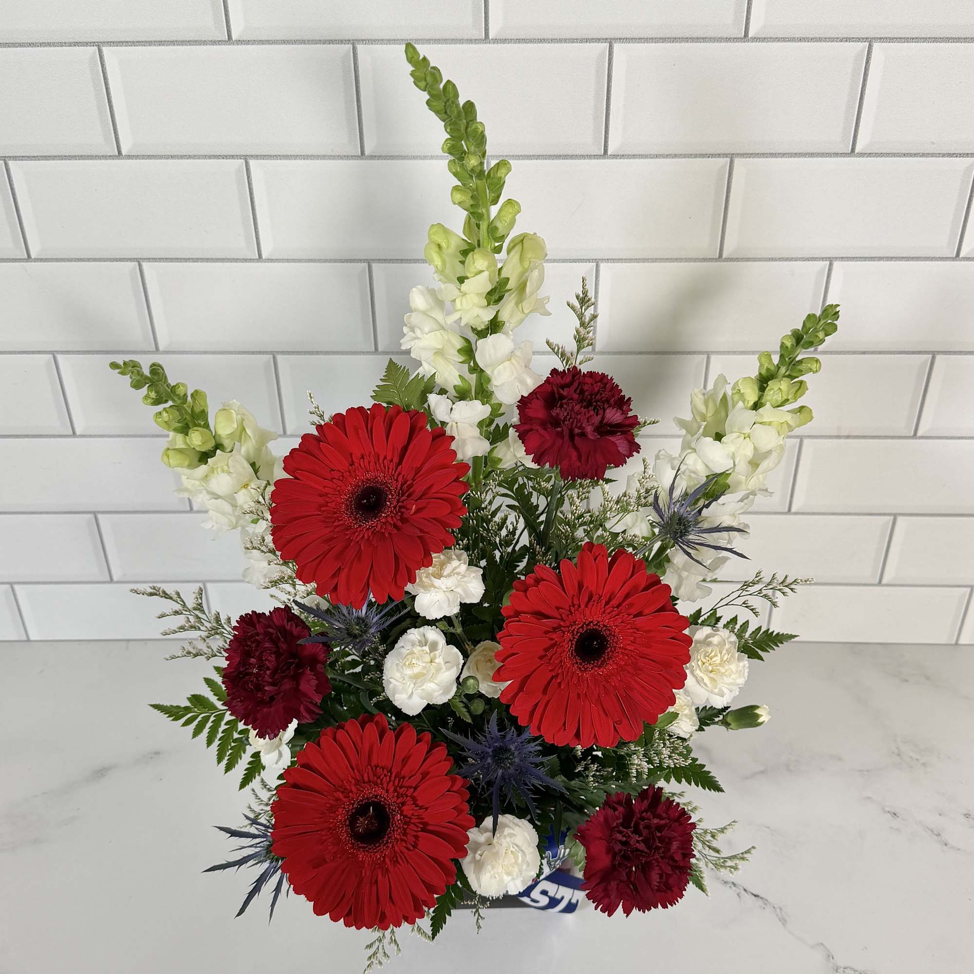 Give your favorite football fan the flowers of their dreams with the
