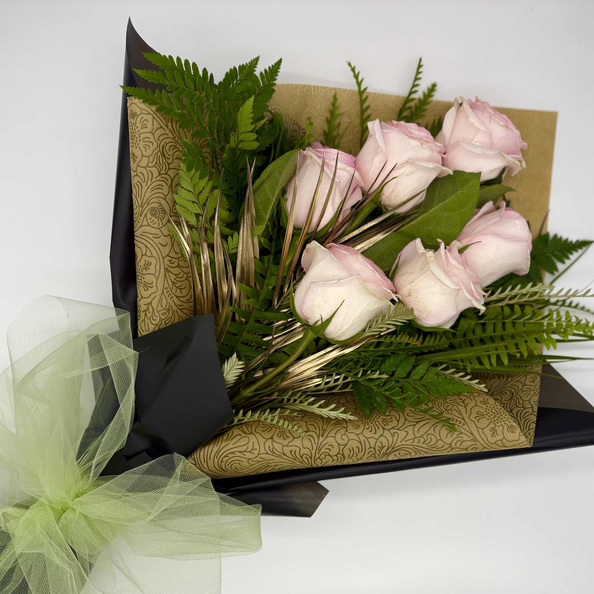 FREE Delivery to your Restaurant for a Romantic Addition to your Valentine's