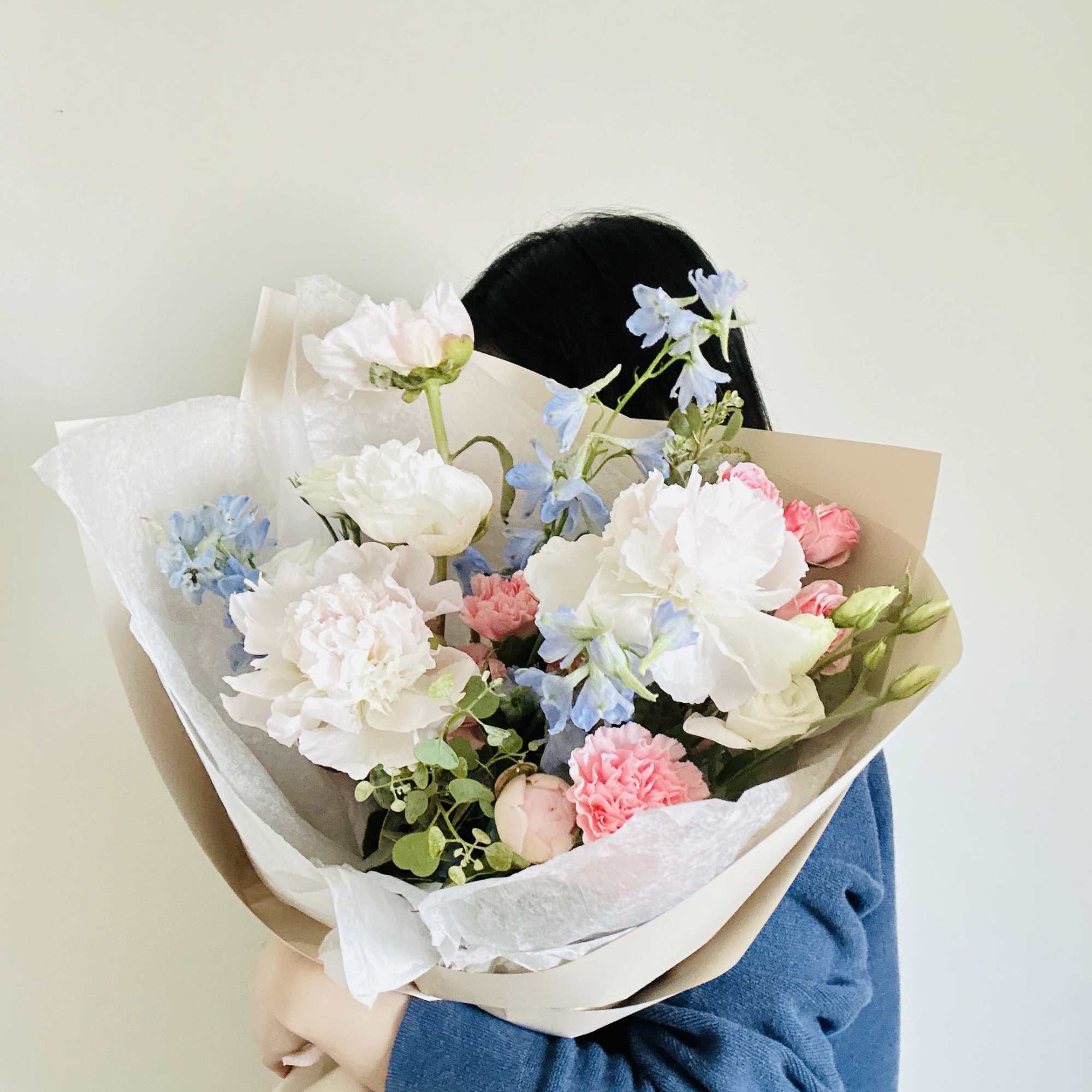 Right now, we can replace peonies with garden roses. 

Please keep in