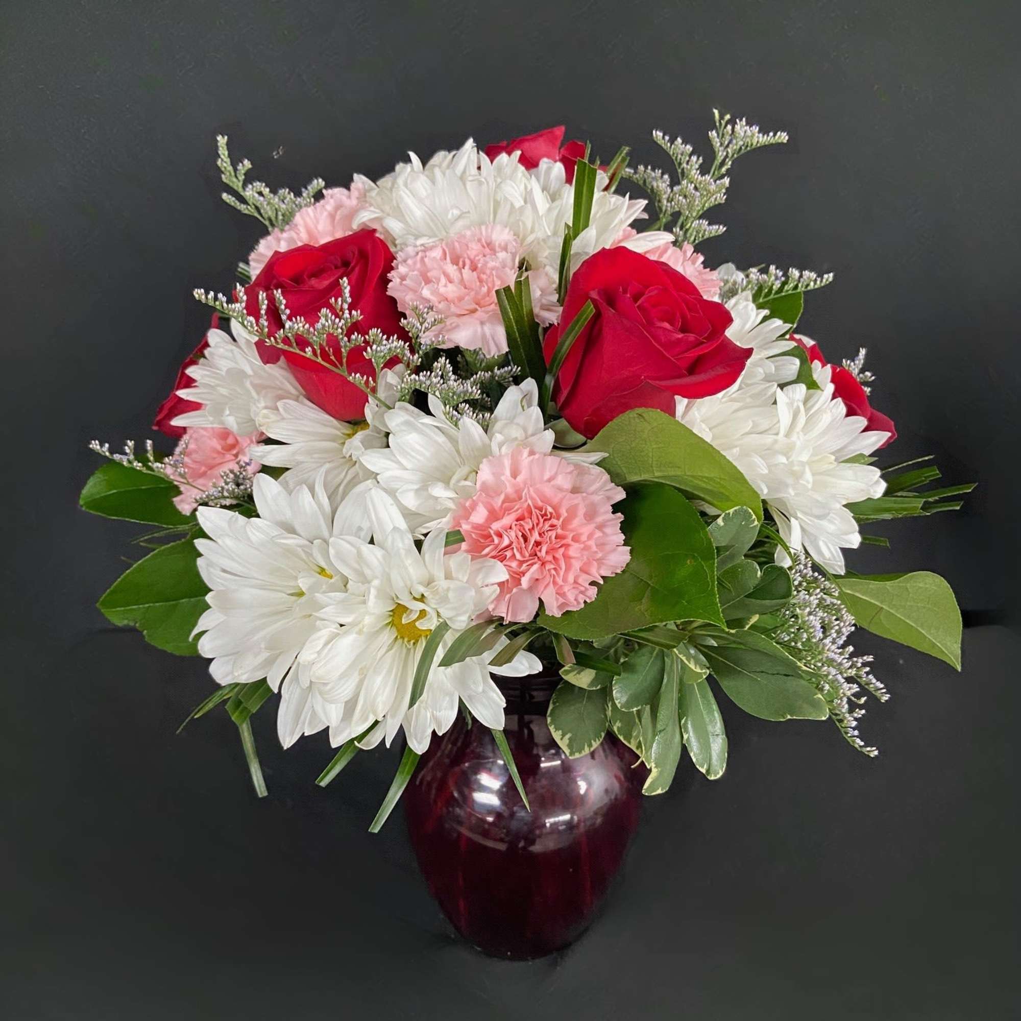 This bouquet is a sweet way to show someone you care. Boldly