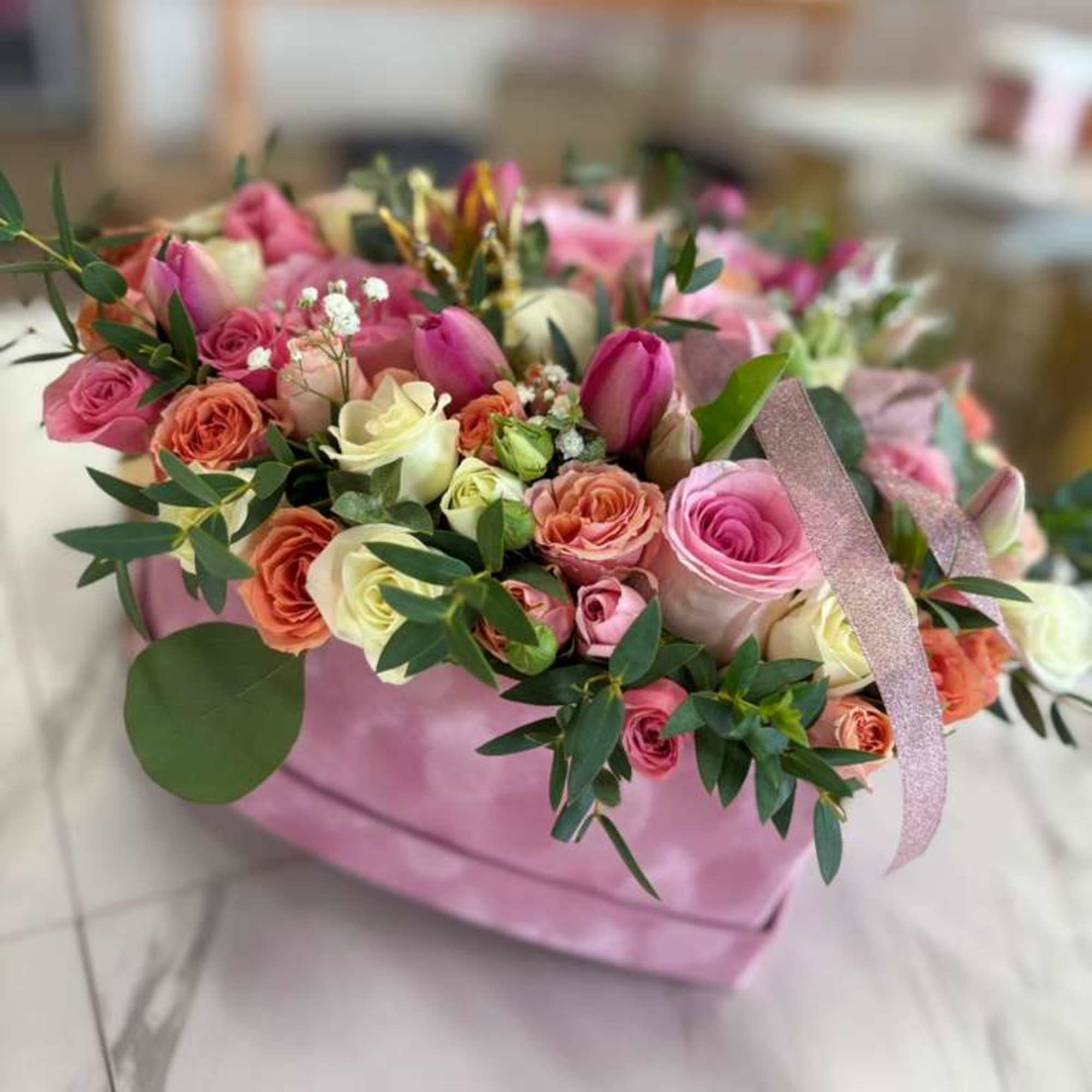 An elegant and loving design. This heart-shaped box is carefully crafted with