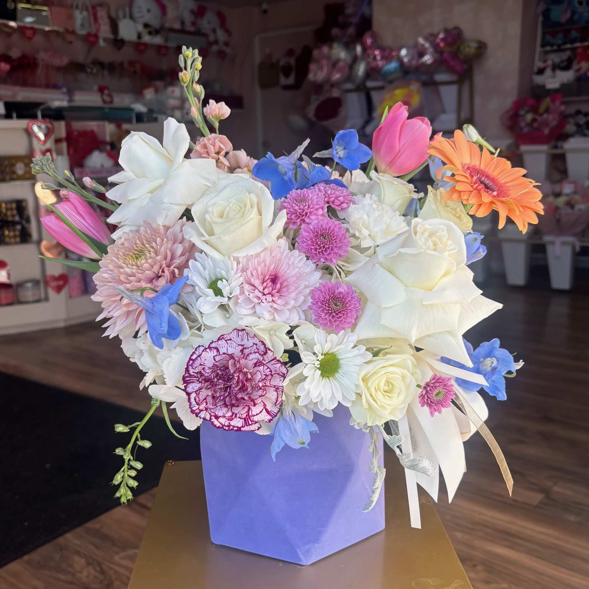 Such a beautiful mixture in our unique flowers boxes