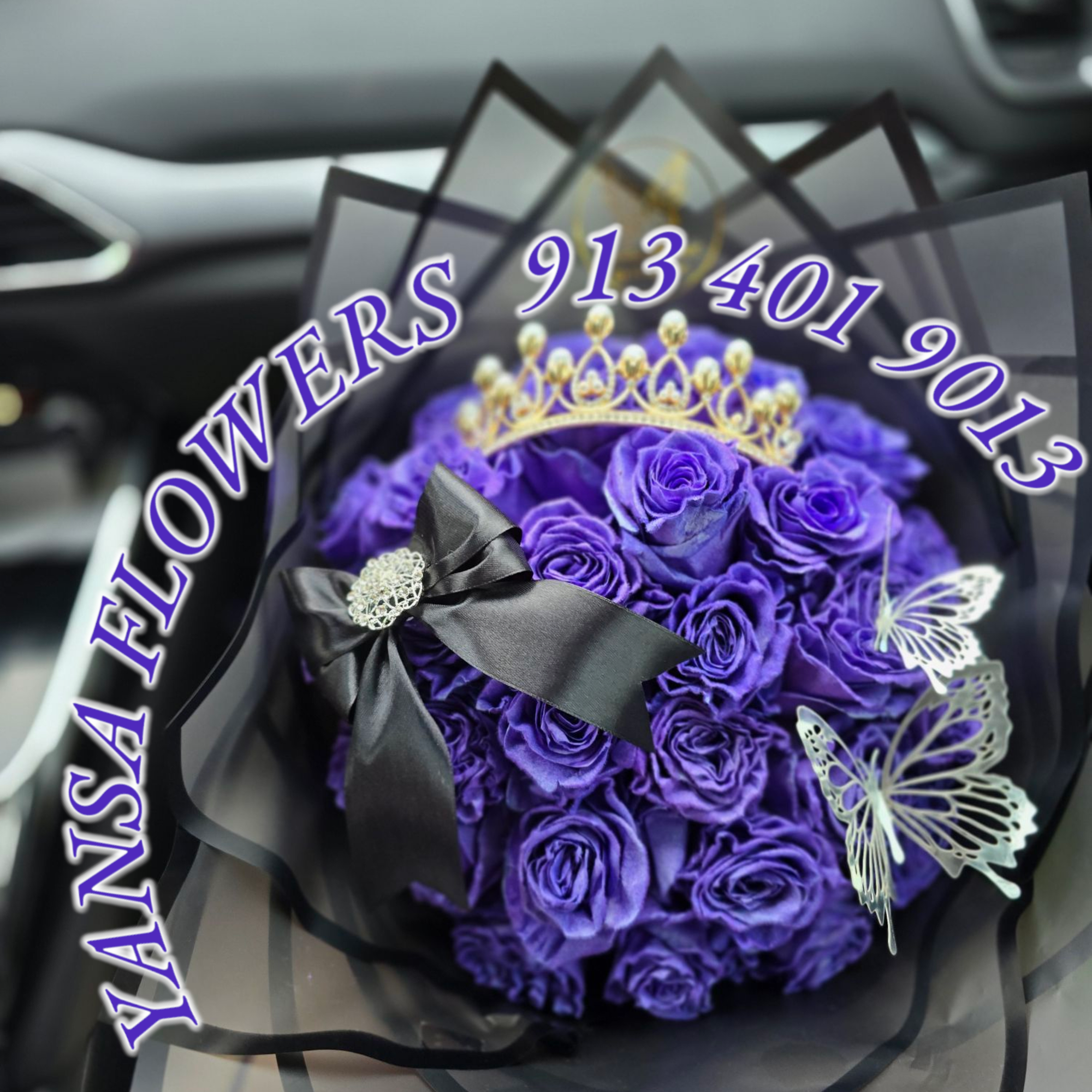 Small in size, big on attitude &mdash; our mini buch&oacute;n bouquet brings