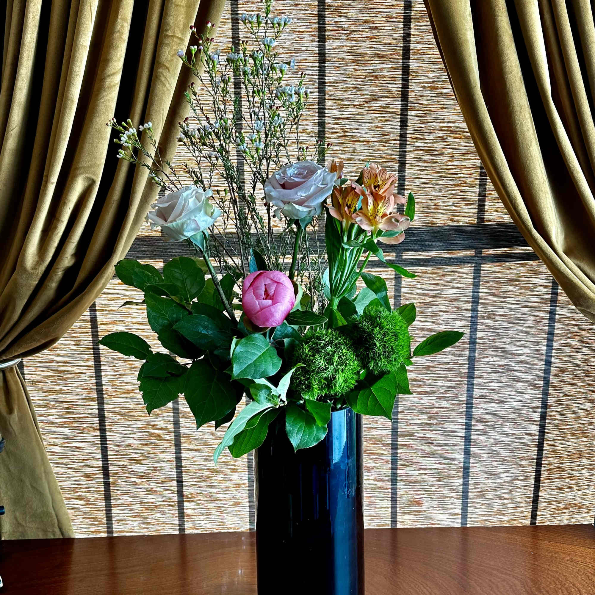 Indulge in the art of floristry with our Designer&rsquo;s Choice Bouquet, thoughtfully