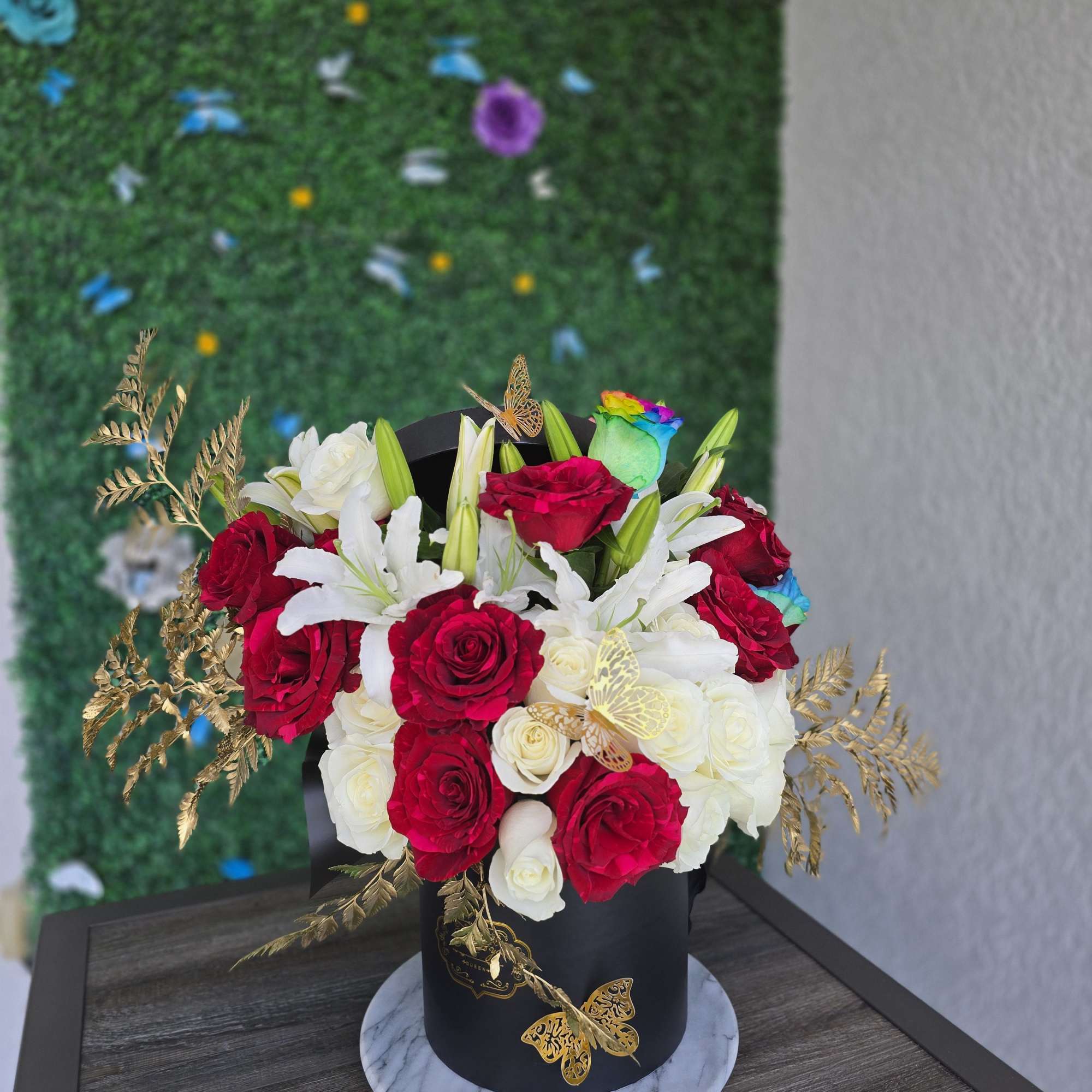  Elegant Black Round Box Arrangement 
Sophisticated, bold, and timeless &mdash; our