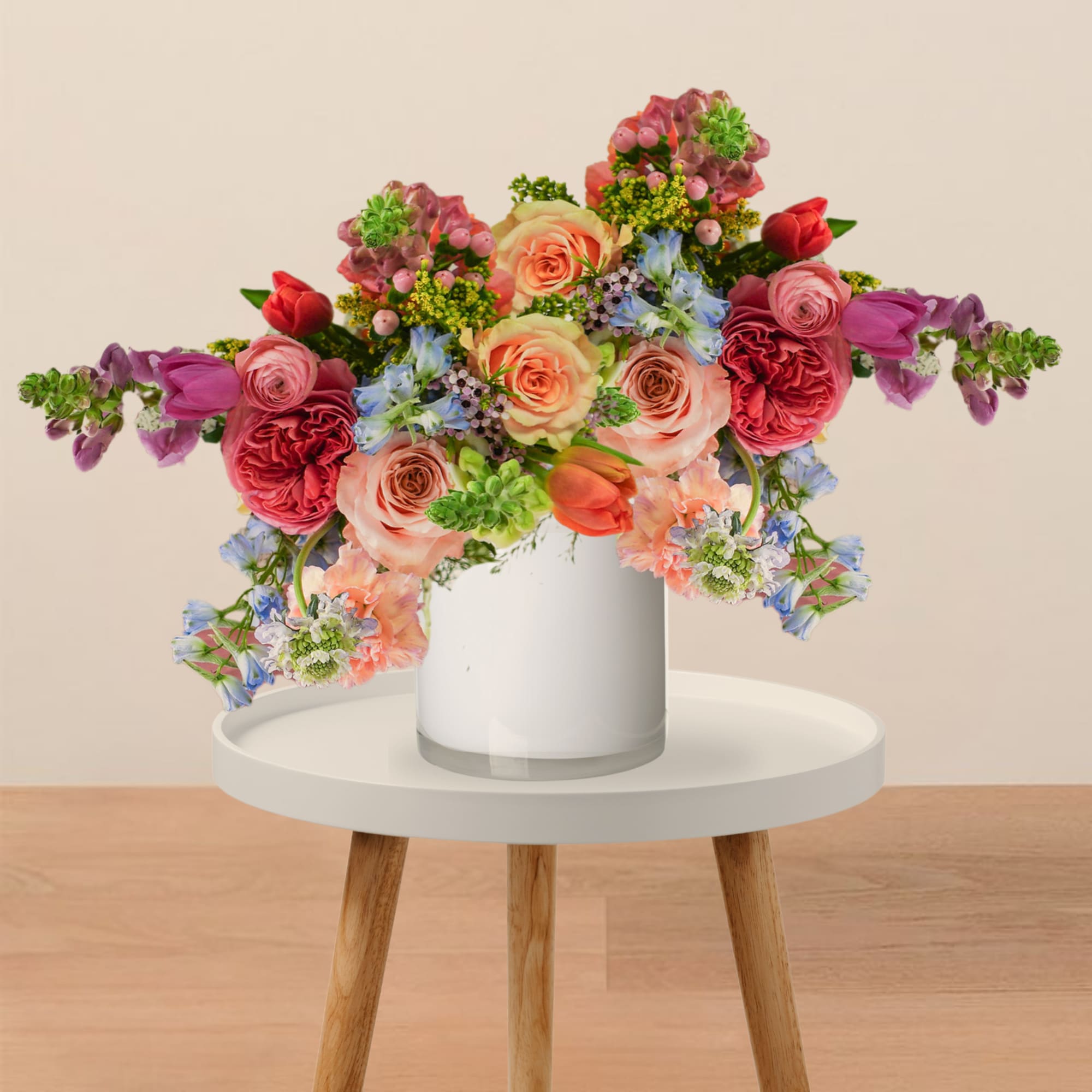 Colorful and full of energy, perfect for celebrations

A joyful mix of bright