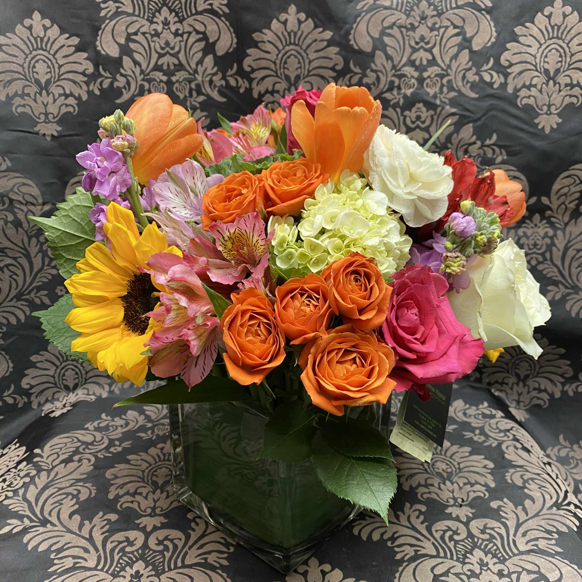 Our best seller and customers' favorite. Let our designers design your occasion-oriented