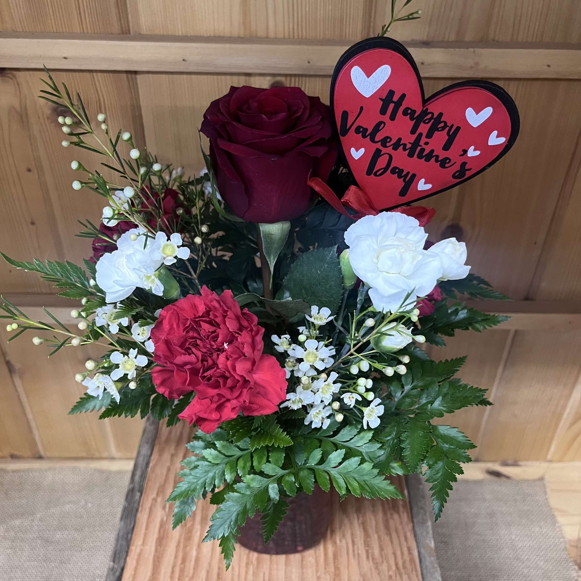 Looking for a little something sweet and simple this Valentine's Day?
Rosie Red