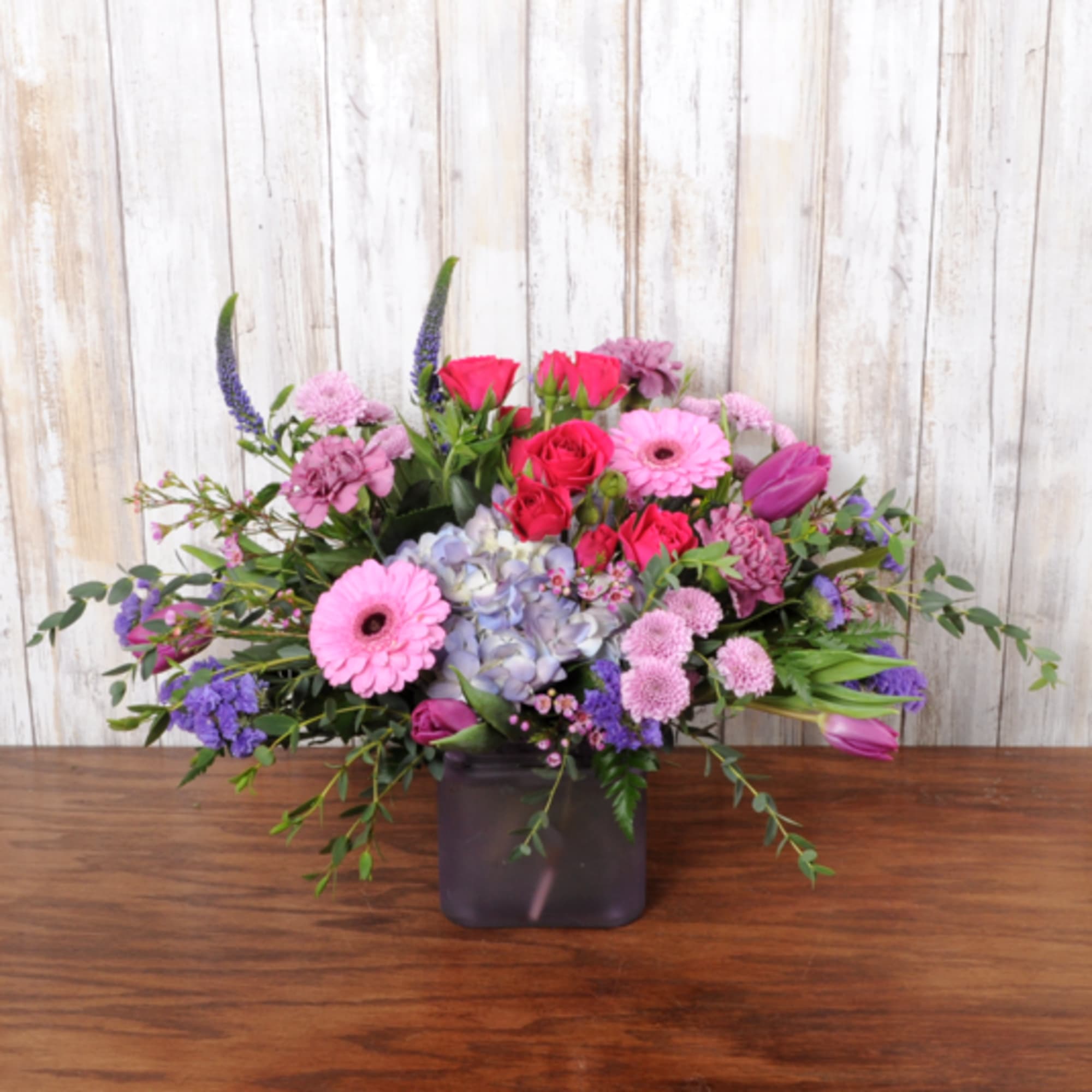 Beautiful lavender and pink blooms light up this Valentine's Day love!!!